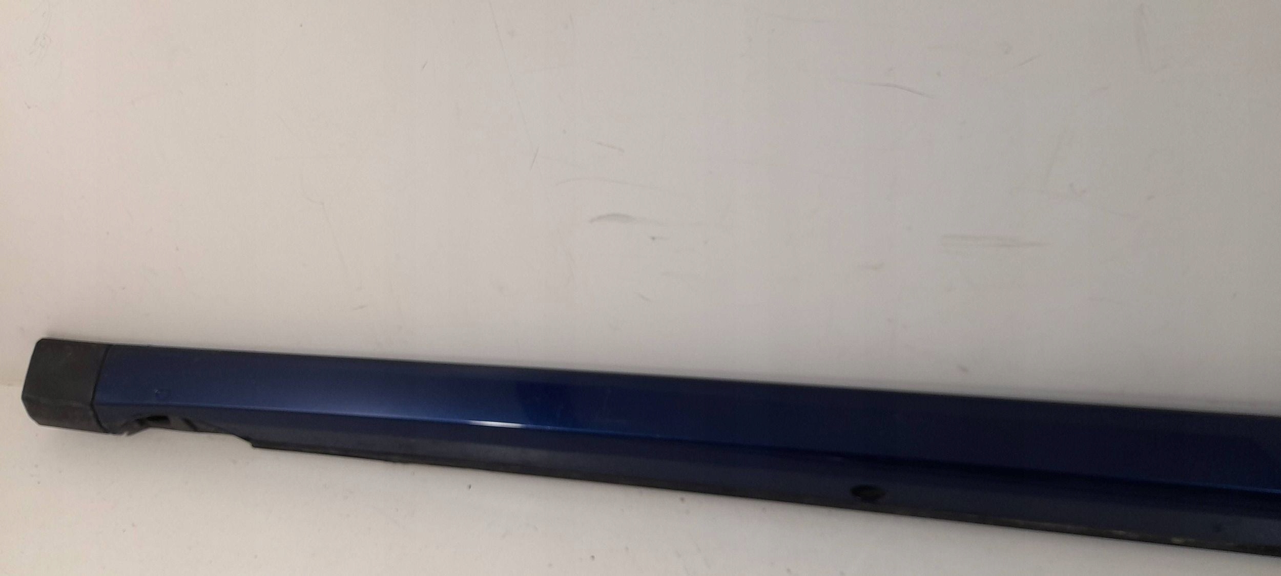 Volkswagen Taigo R-Line cap threshold left 2G7853855C (TA24)