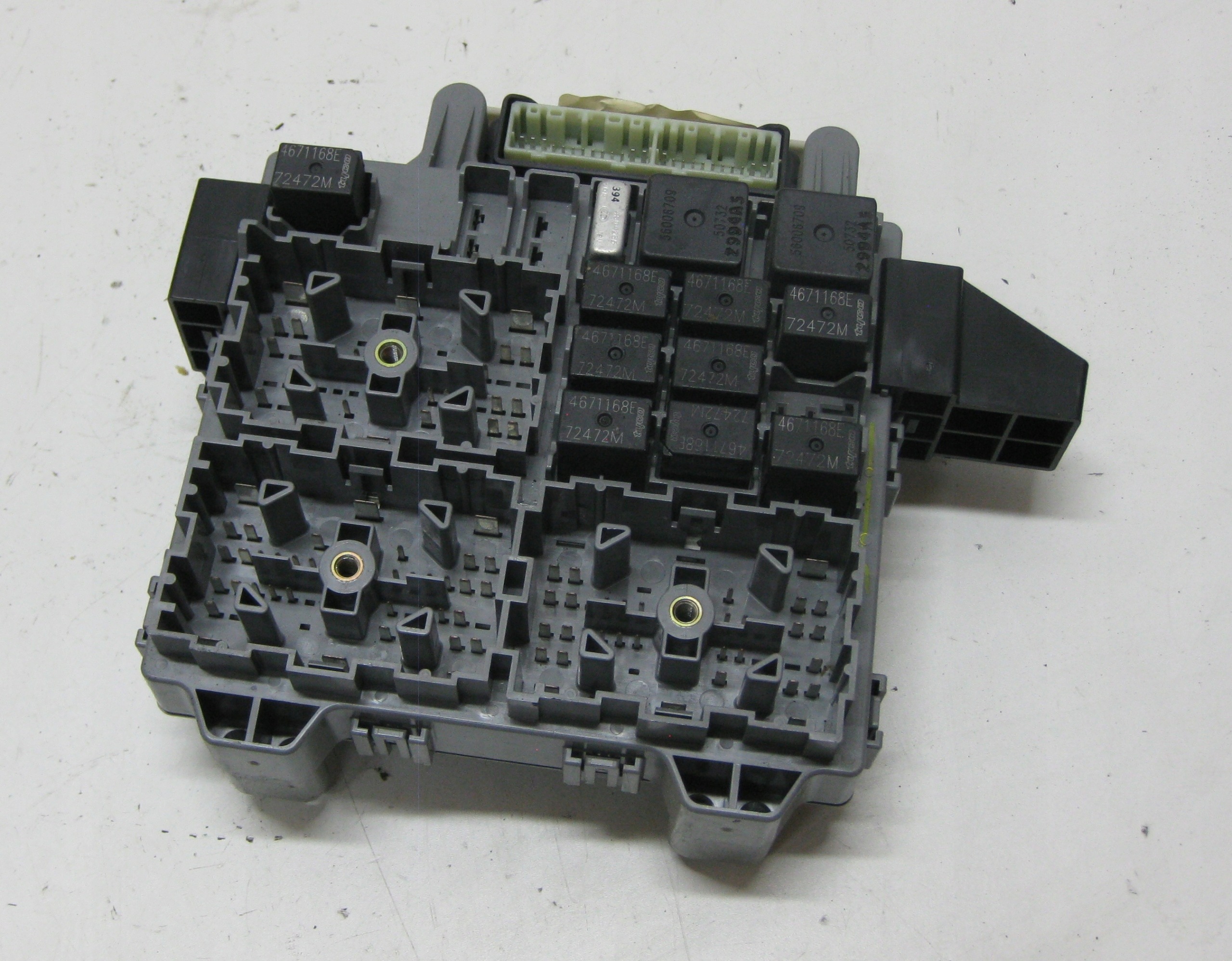 JEEP CHEROKEE LIBERTY KJ Module Module fusibles P56010545AM