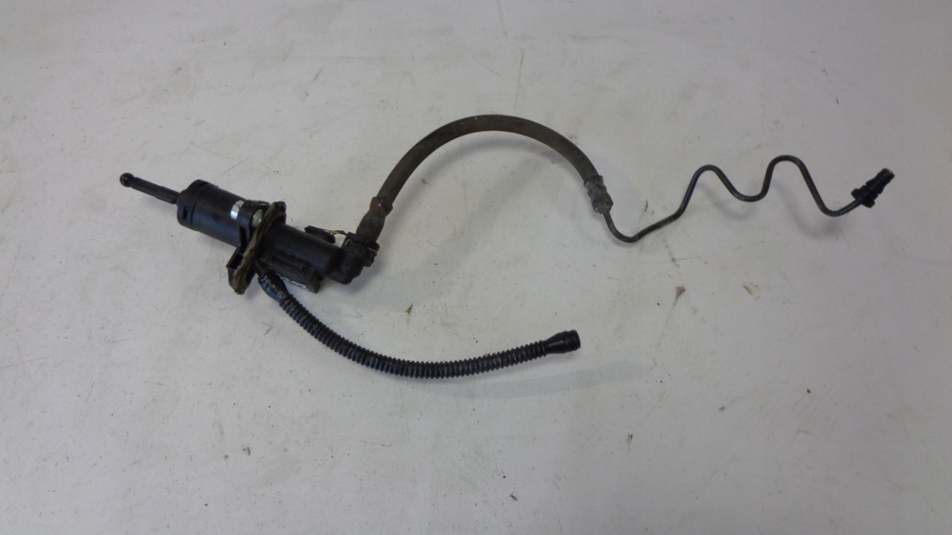 POLO 6R V FABIA III НАСОС СЦЕПЛЕНИЯ 1K0927810E