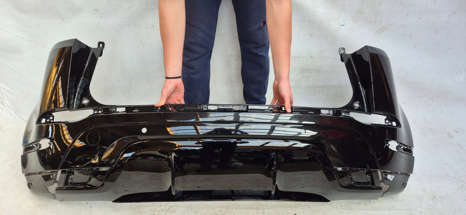 LAND RANGE ROVER EVOQUE II 2 18- bumper rear part rear PDC K8D2-17D781-AAW