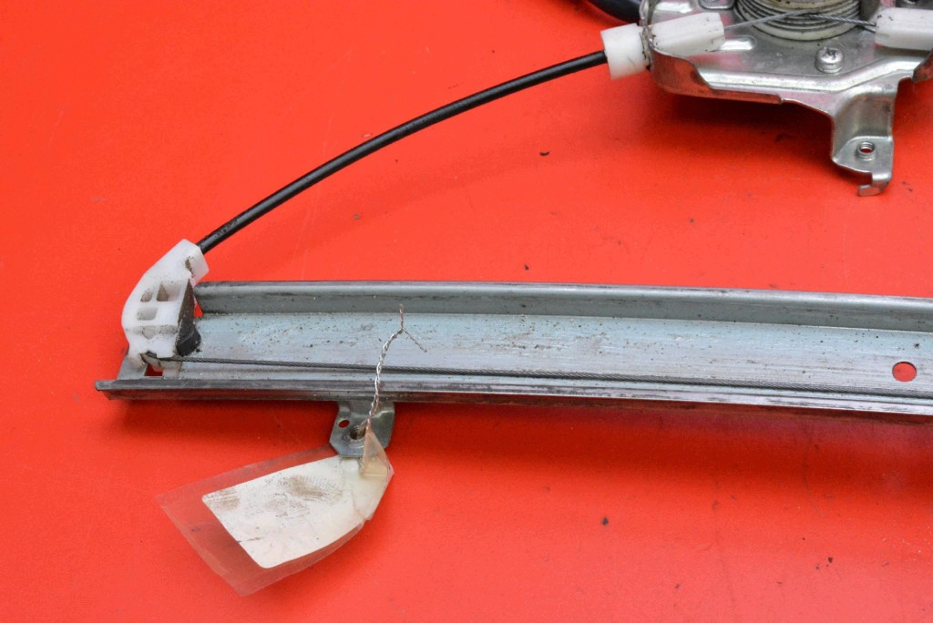 window regulator left front EU 80731-ED000 NISSAN TIIDA C11 sedan 04-08
