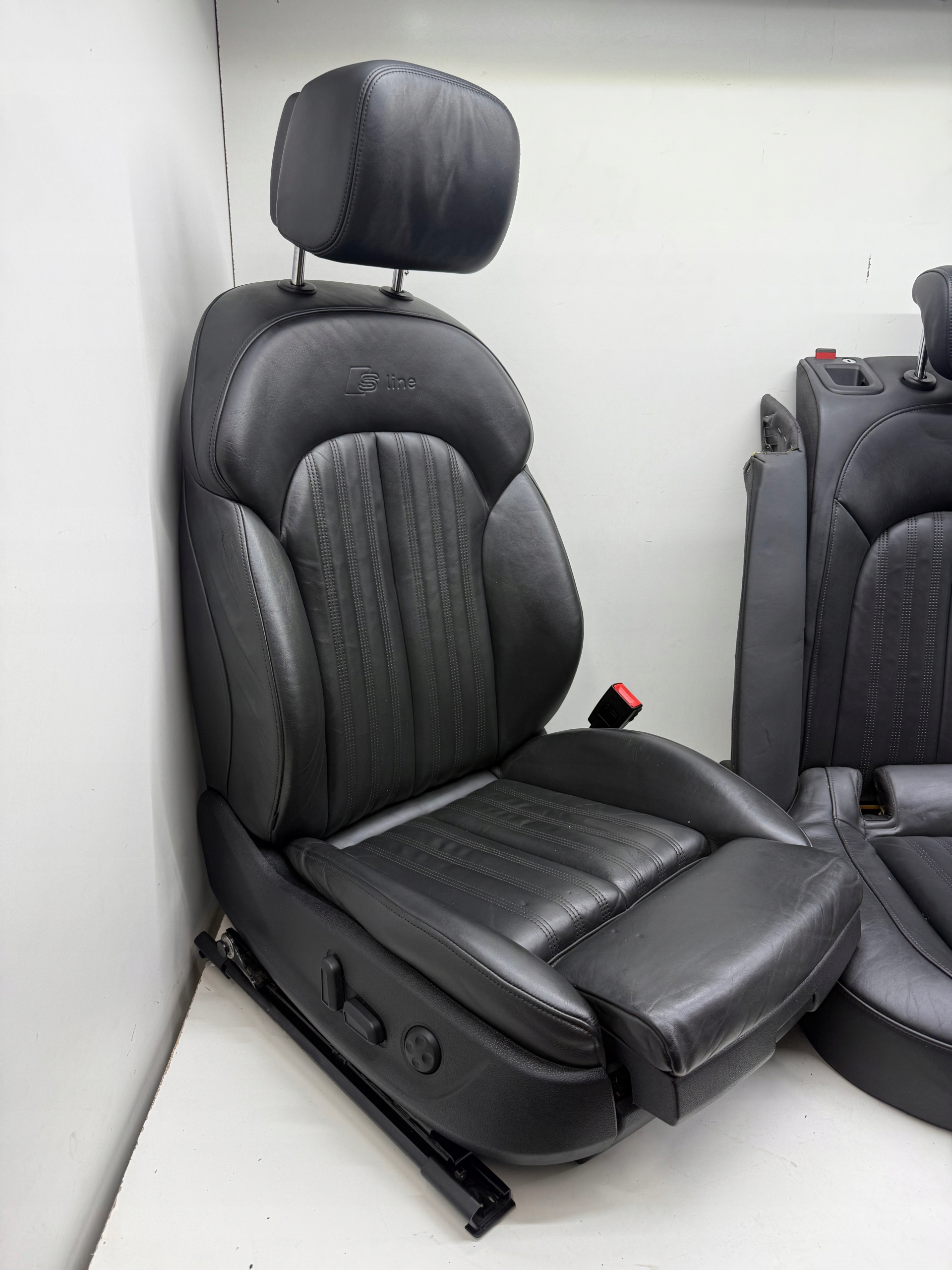 AUDI A6 C7 Berline S-LINE Siège Sièges Avant et Arrière GRZANE KOMPLET
