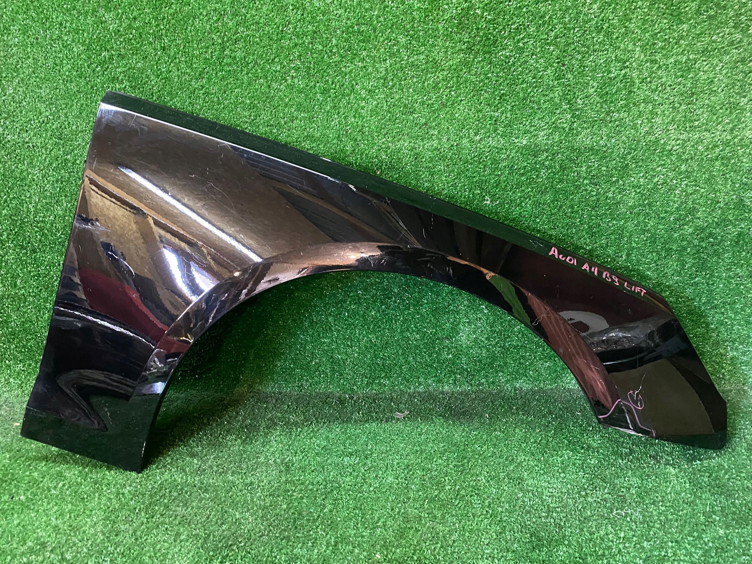 fender front right front AUDI A4 B9 LIFT NR.65
