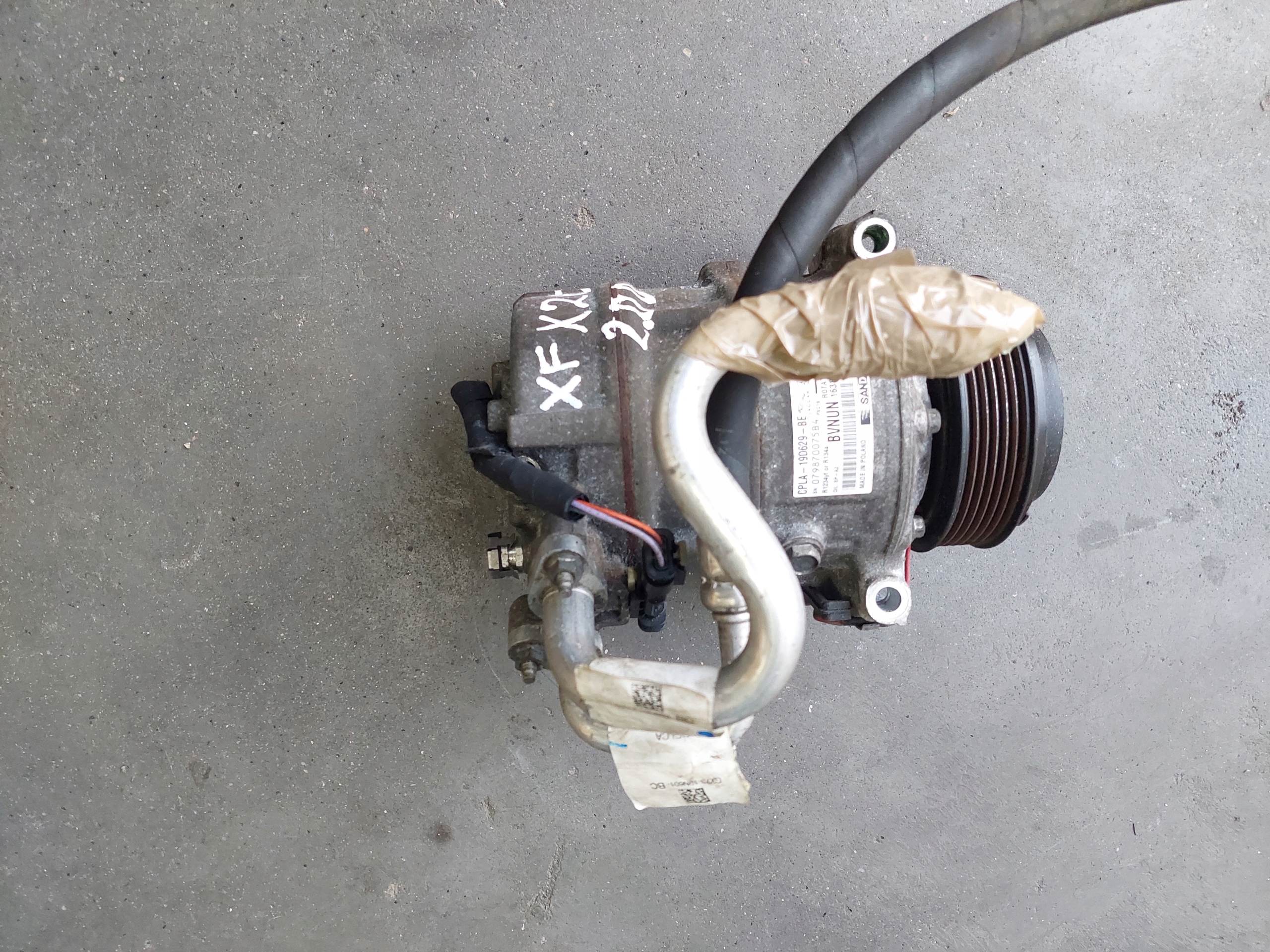 compressor of the air conditioning CPLA-19D629-BE JAGUAR XF II X260 2.0 D