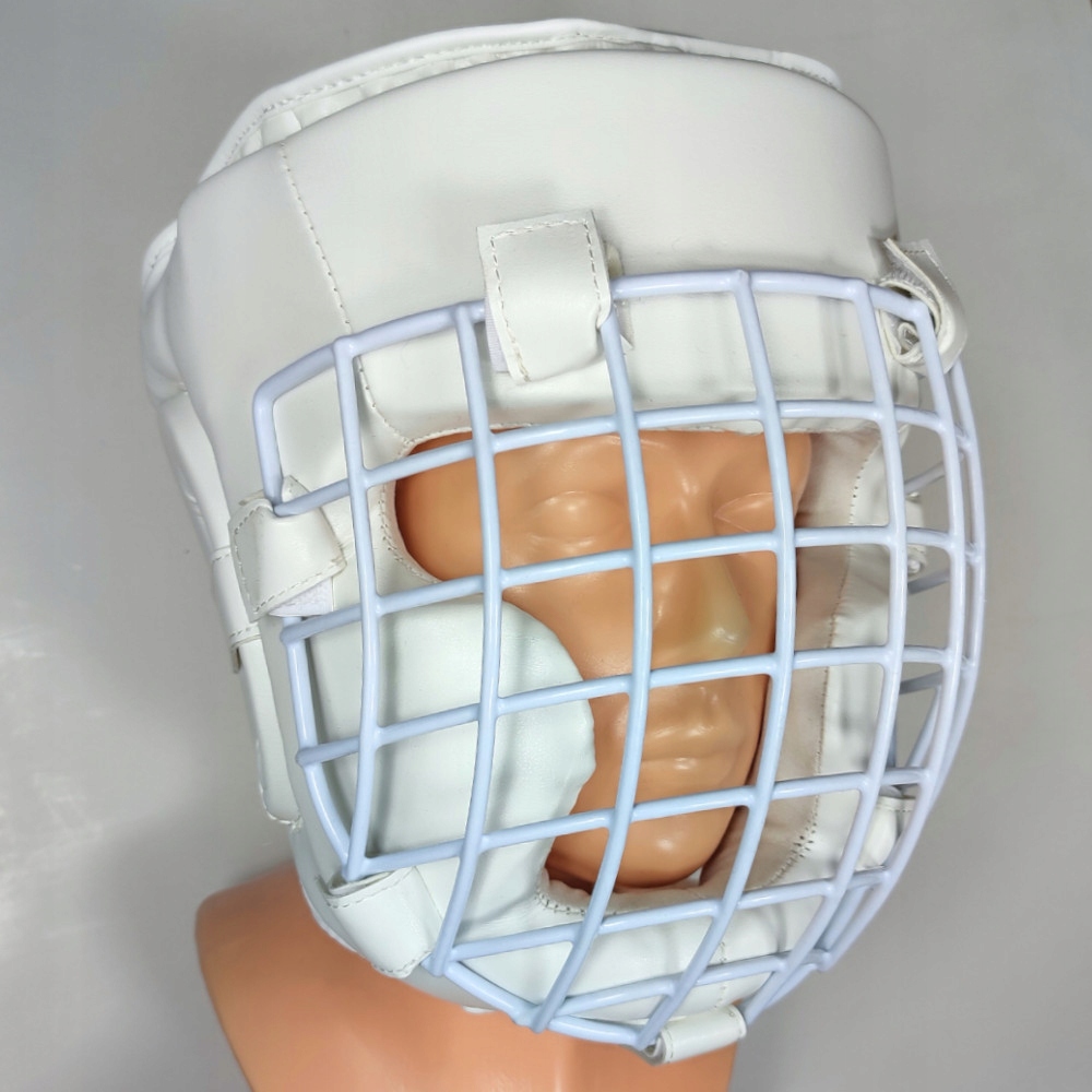 Kask Karate Kyokushin Ze Skaju Z Kratą S