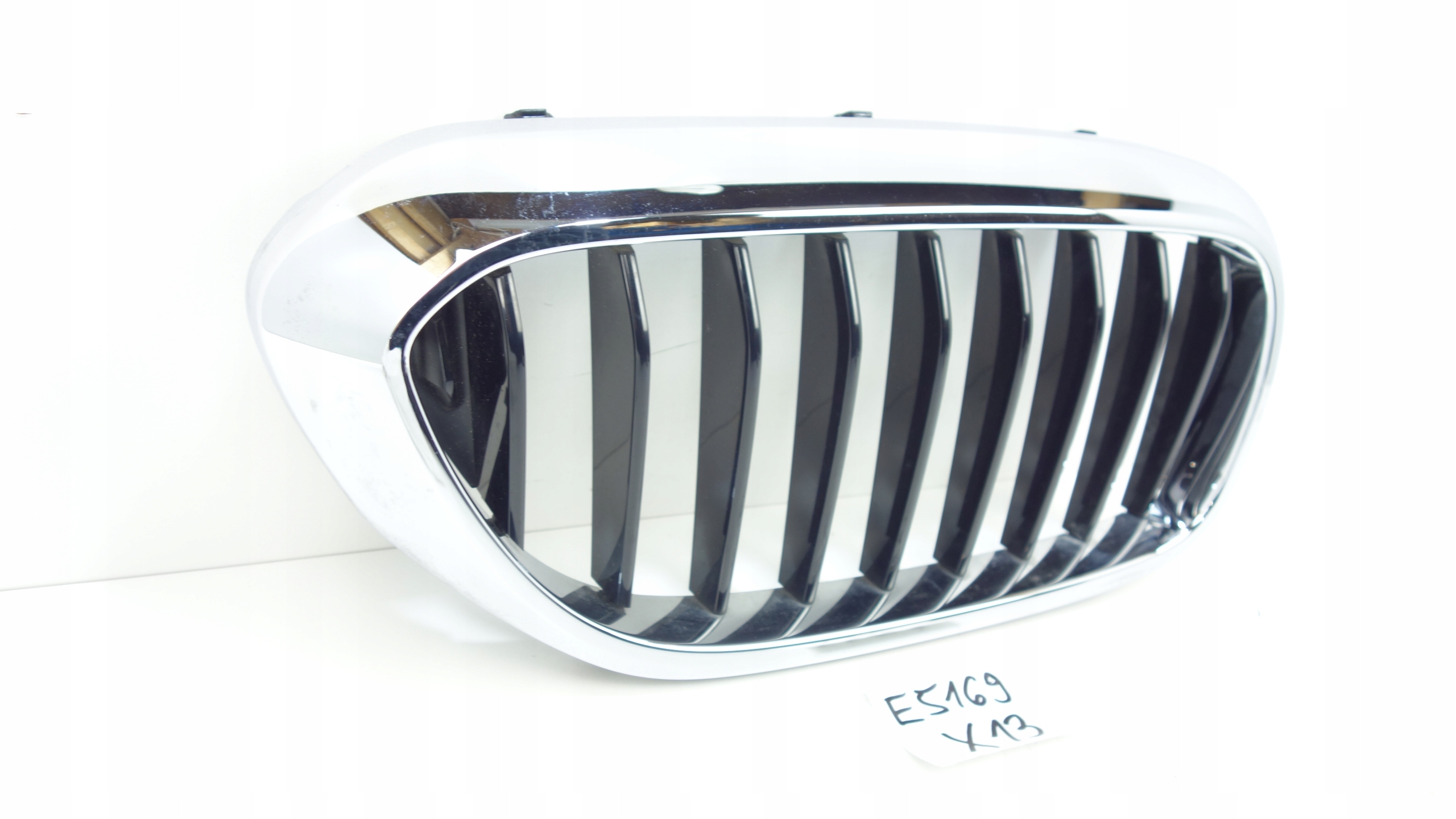 maska bubreg maska desna BMW 5 G30 G31 2017- 7383520