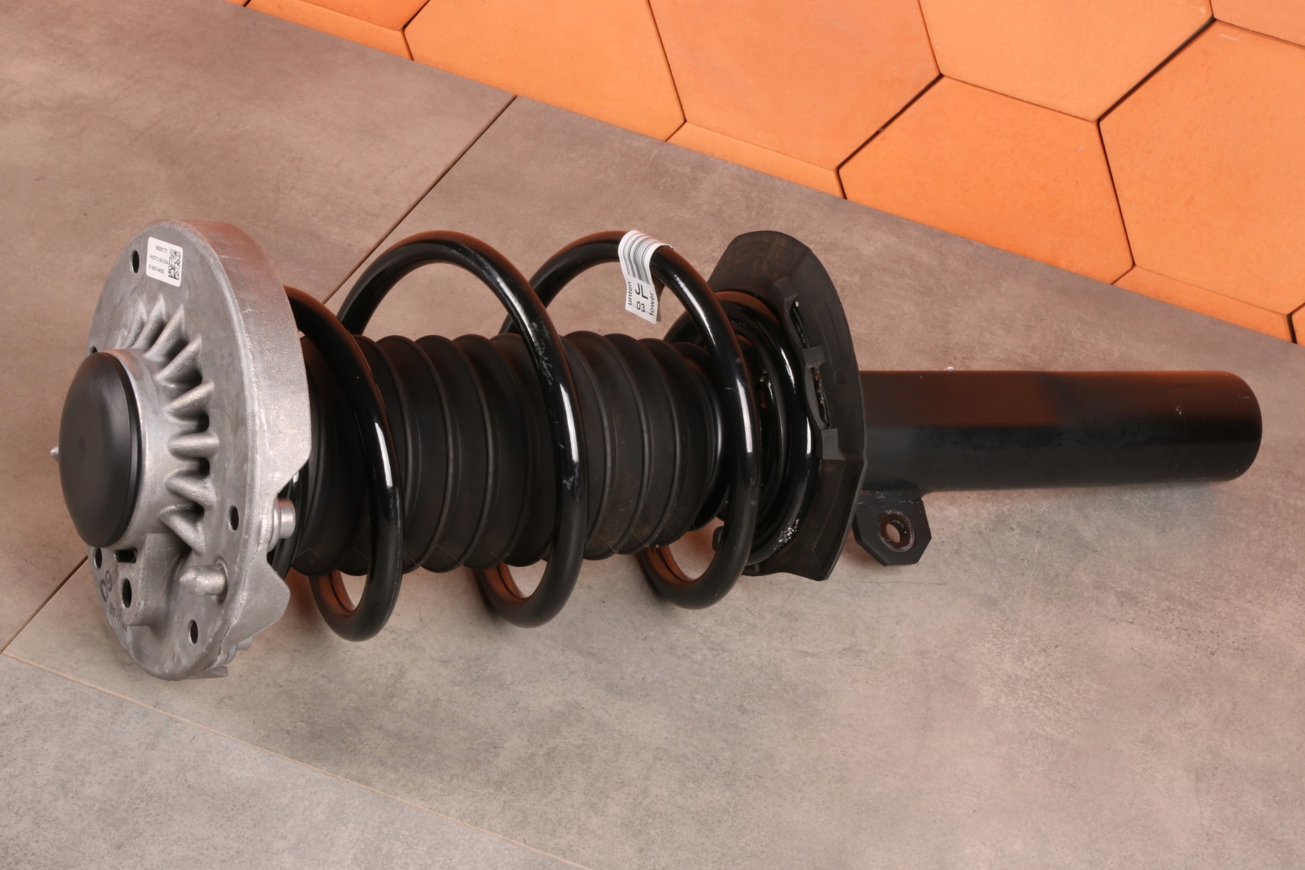 BMW 2' F45 F46 shock absorber right front front 6887334 2202 km !!!