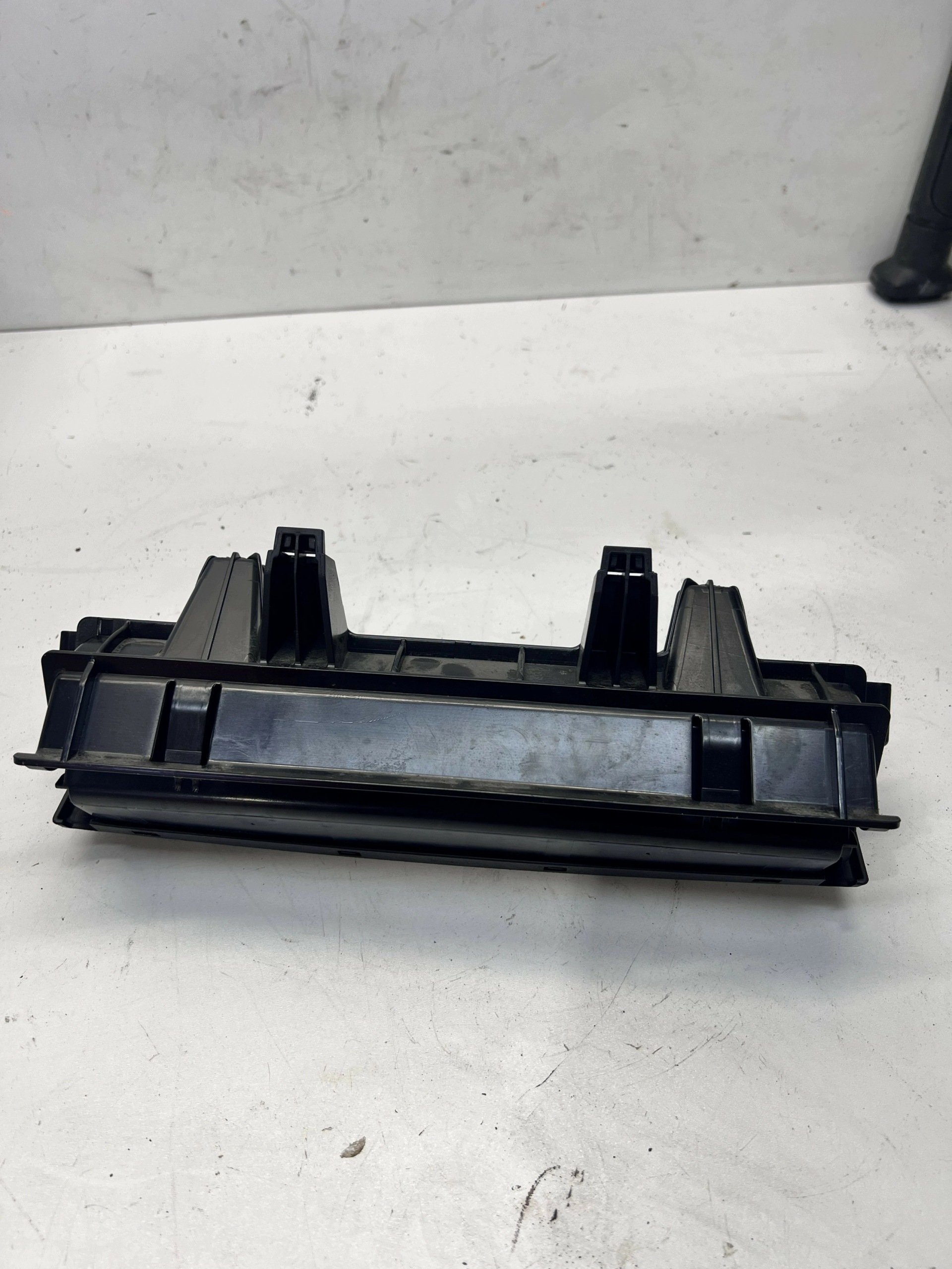 passenger compartment seat left front AUDI A4 B8 A6 C7 8K0882601C