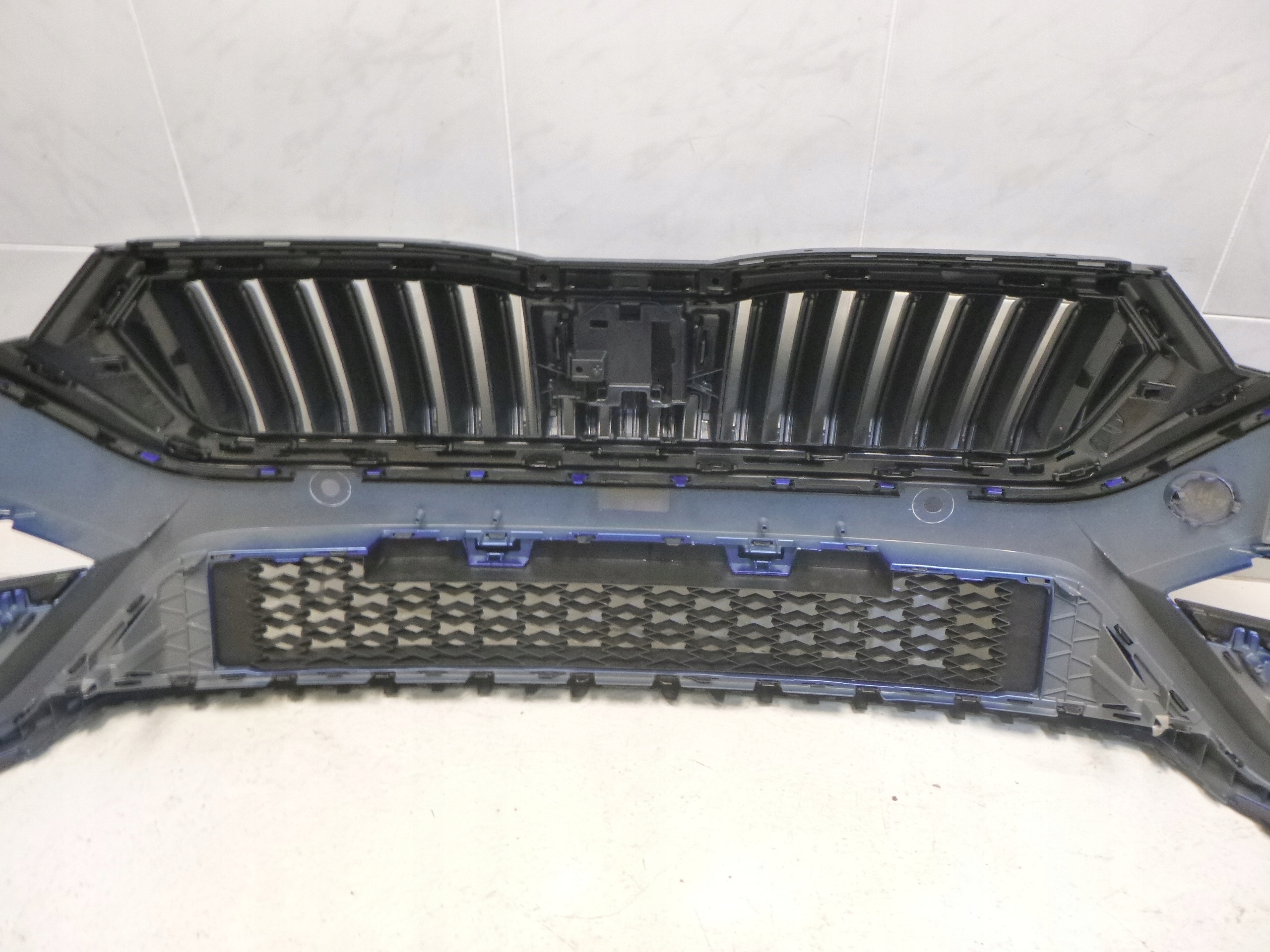 SKODA OCTAVIA IV 4 RS bumper front grill front