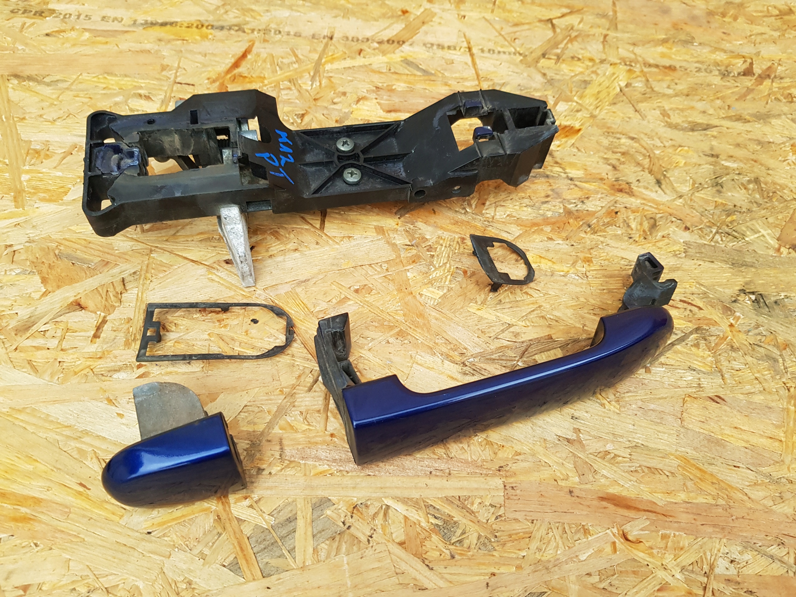 Klamka Prawa Tylna Nissan Micra K12 BW6