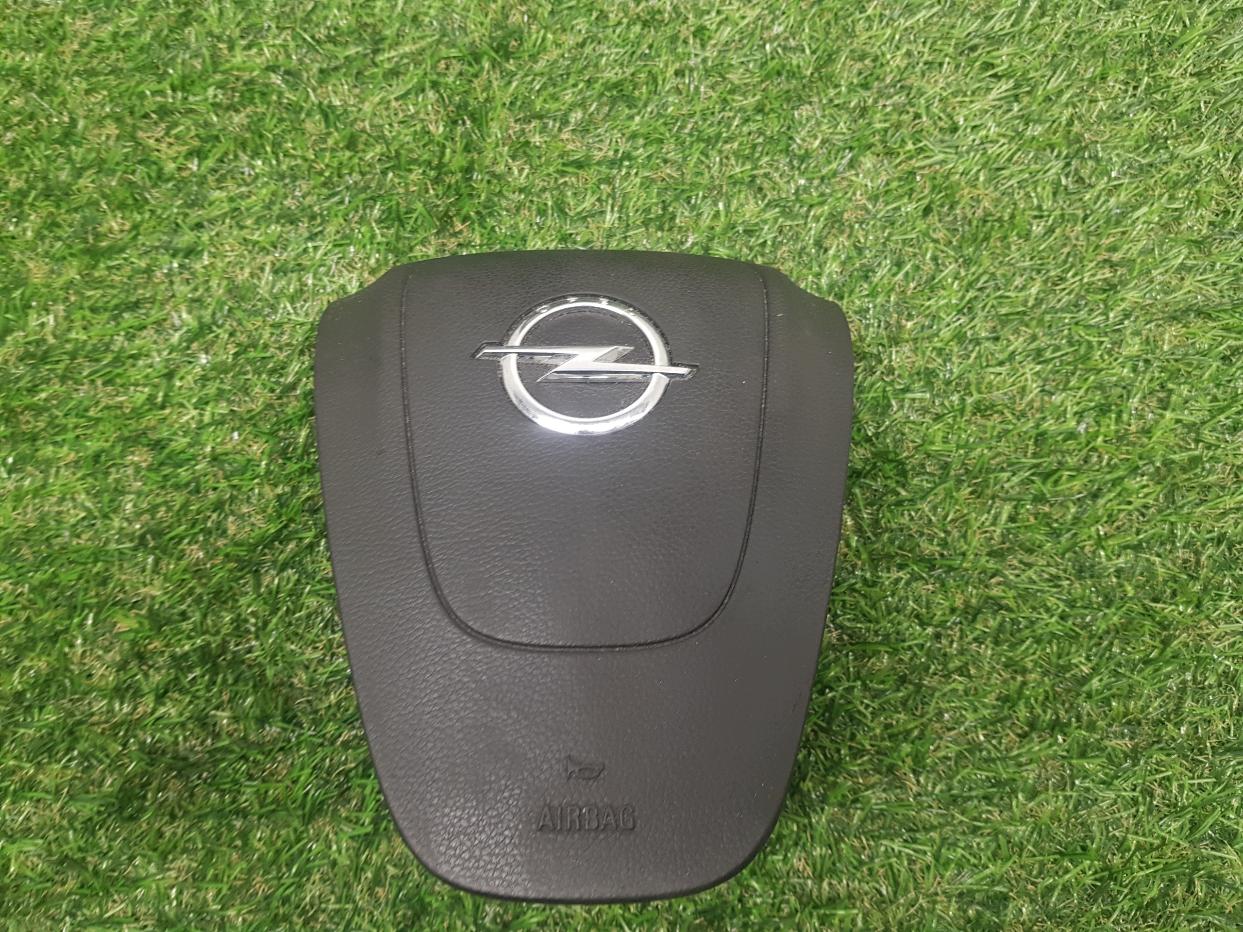 lenkrad OPEL ASTRA J 13351021 13299780