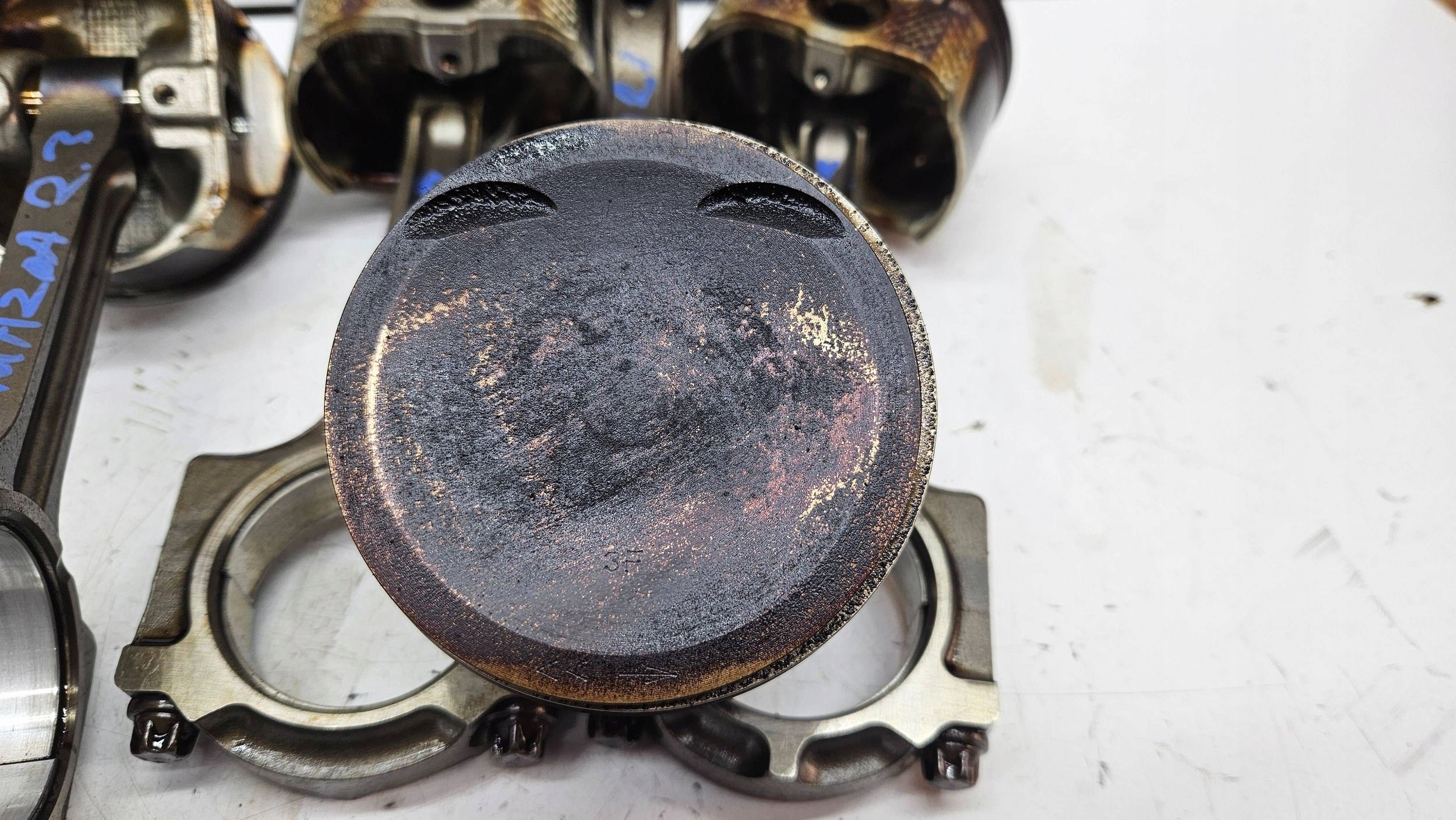 Ford Mondeo MK IV Mazda 6 2.3 B L3G7 piston with connecting rod