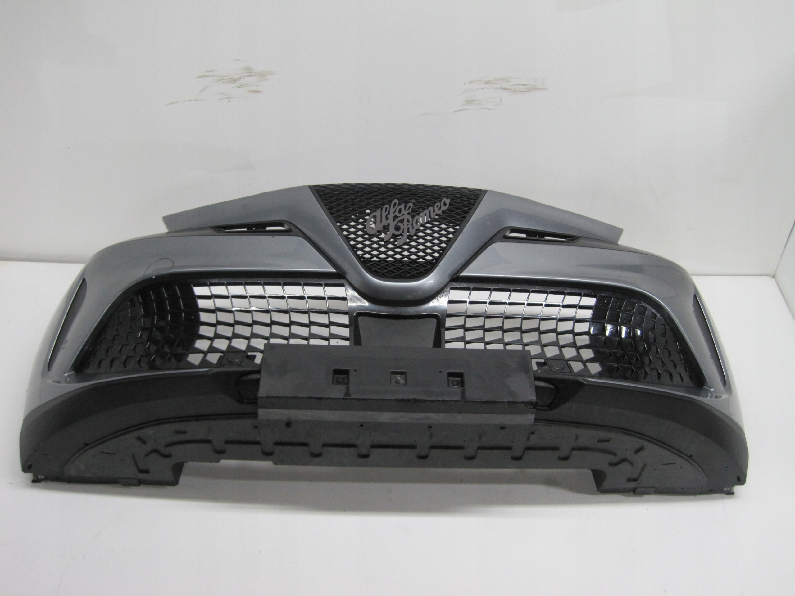 bumper ALFA ROMEO JUNIOR 4 PDC 24R front front