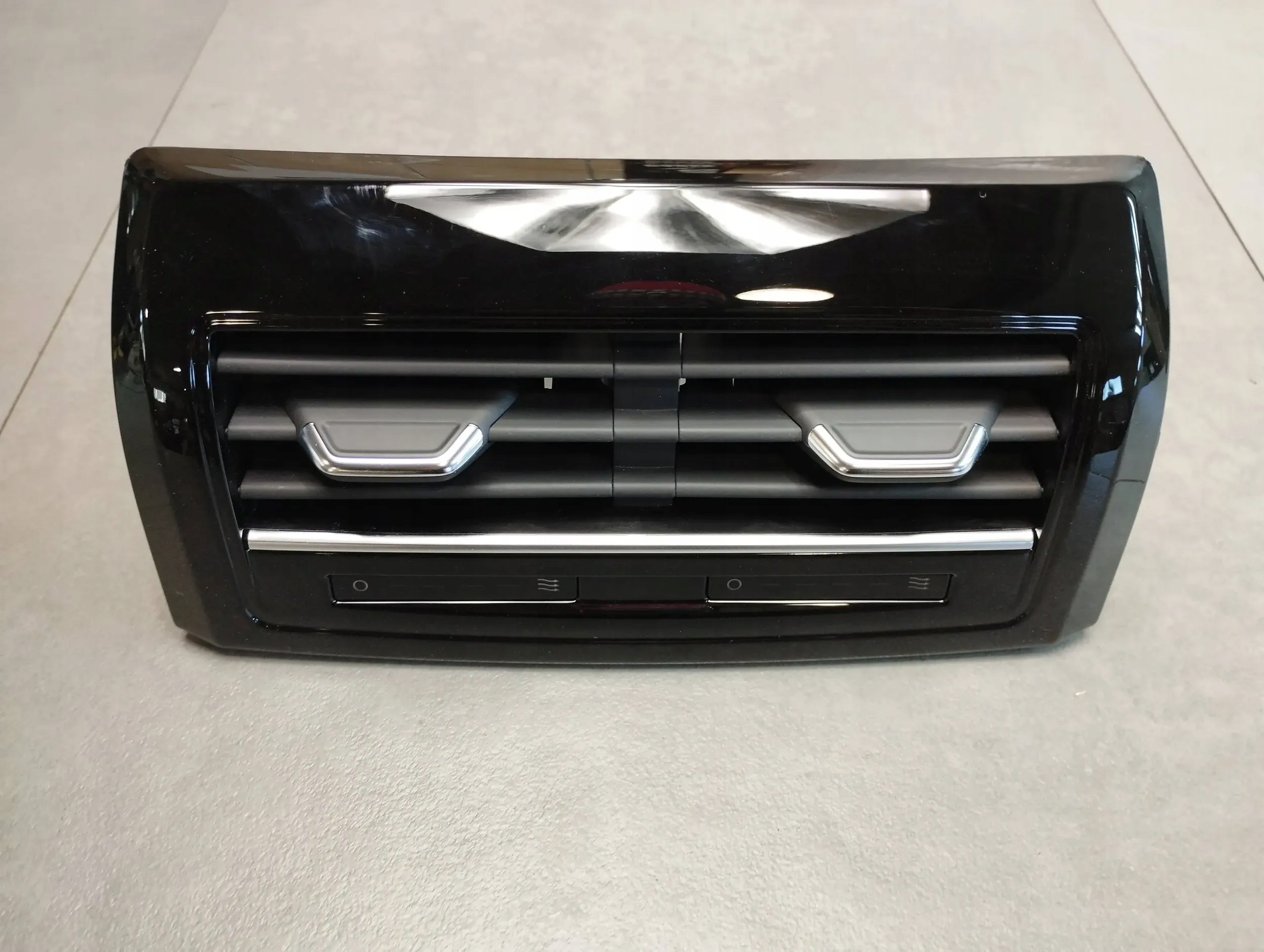 Audi A8 S8 D5 grid air conditioning devices 4N0819203