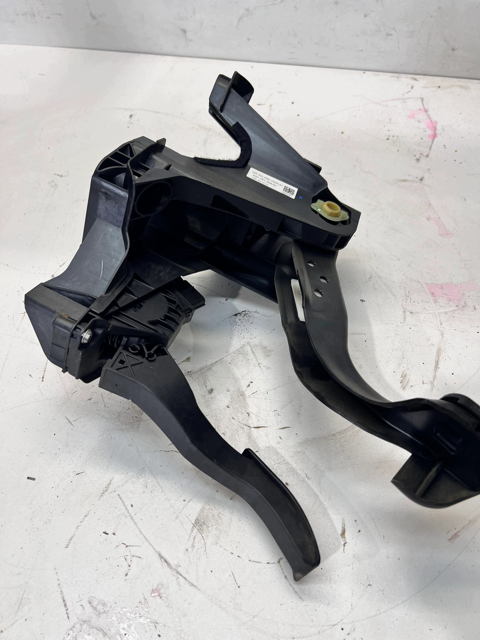PEDAL support PEDALOW AUDI A3 8V VW GOLF 5Q1721058AL