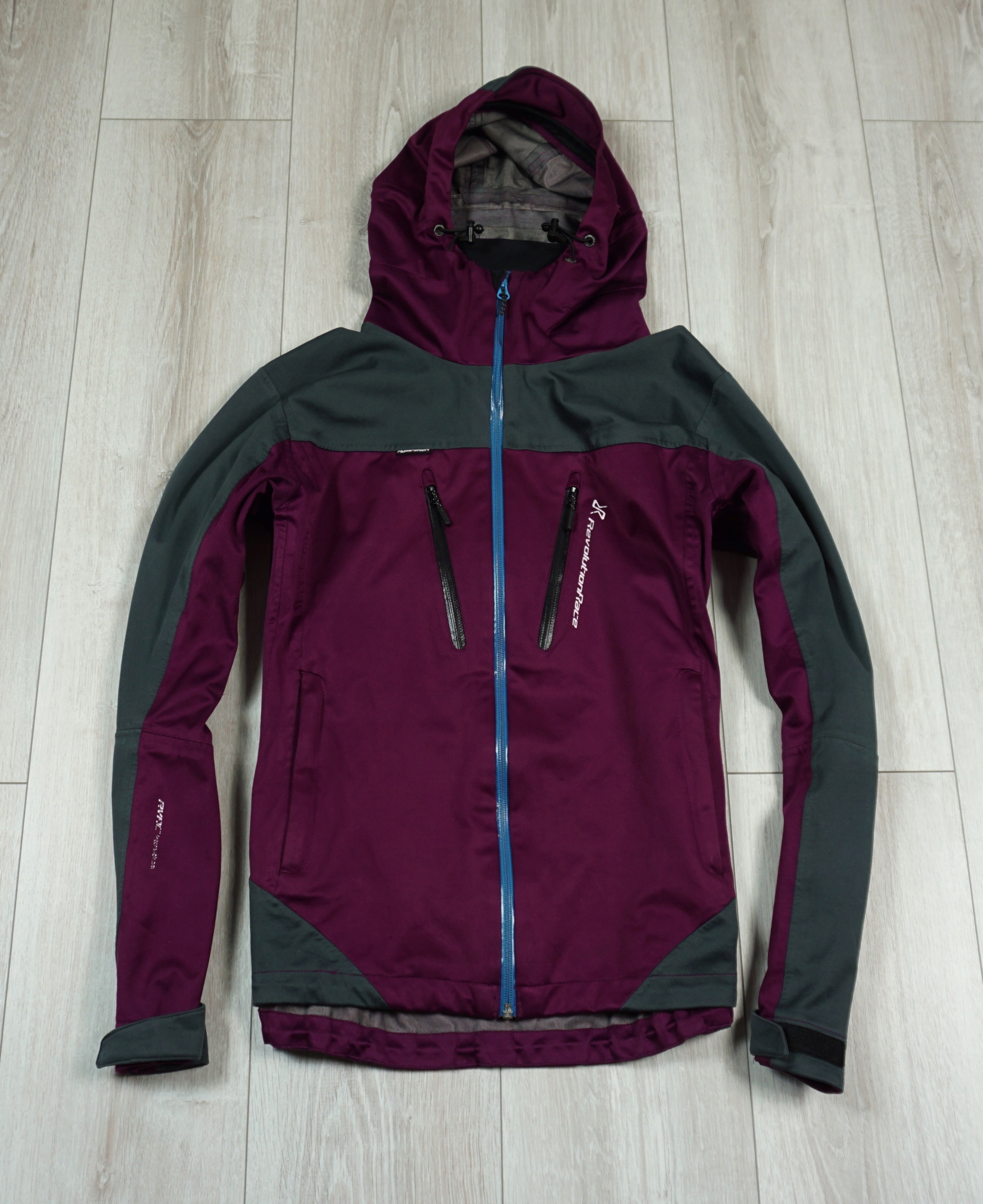 Revolution Race Softshell Niska cena na Allegro