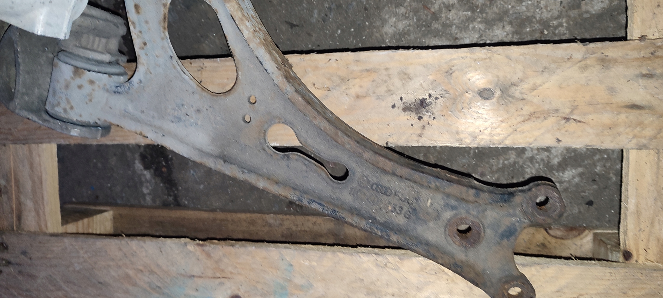 arm front left AUDI VOLKSWAGEN SEAT SKODA 1K0407153G