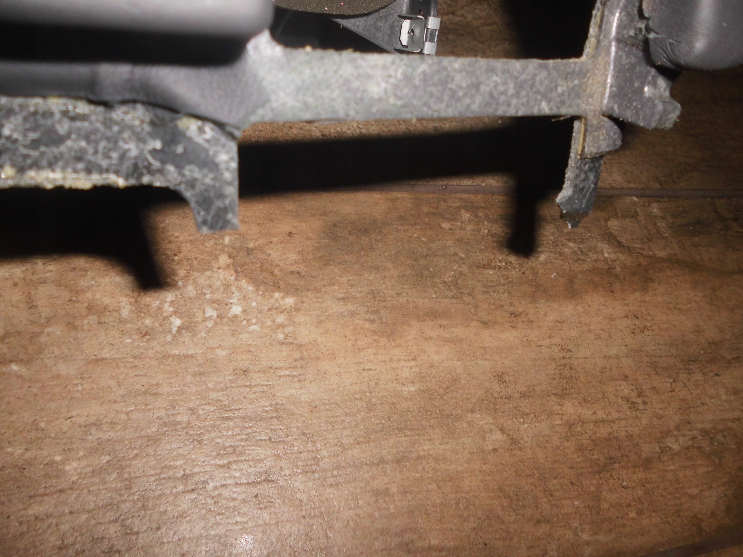 vw TOUAREG 7L6 консоль в