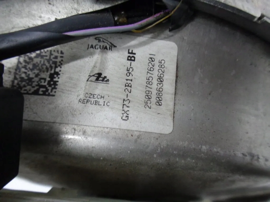 JAGUAR XE X760 servo pumpa kočnice