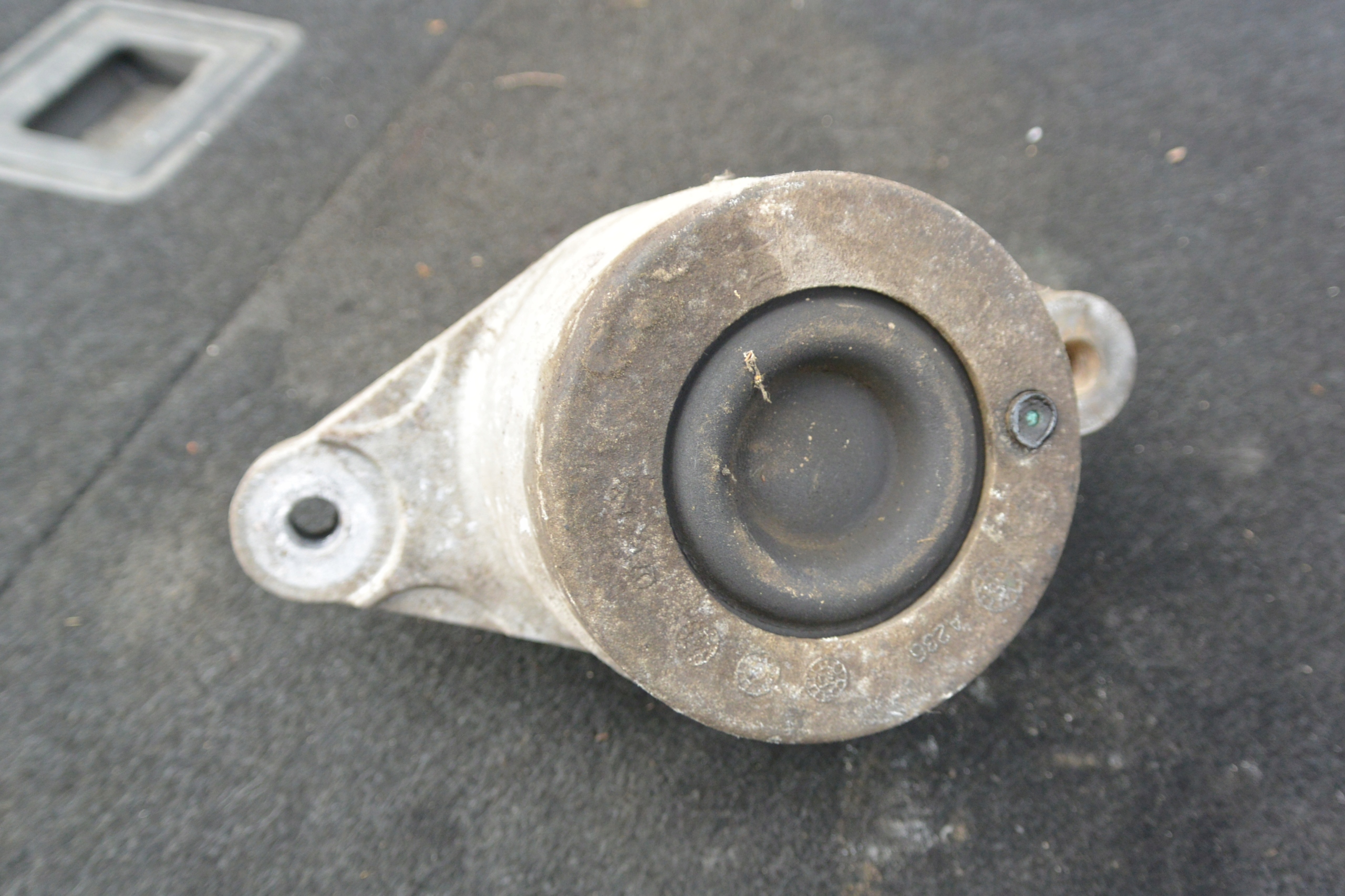 holder engine mount right 3.0D MASERATI QUATTROPORTE VI GHIBLI III