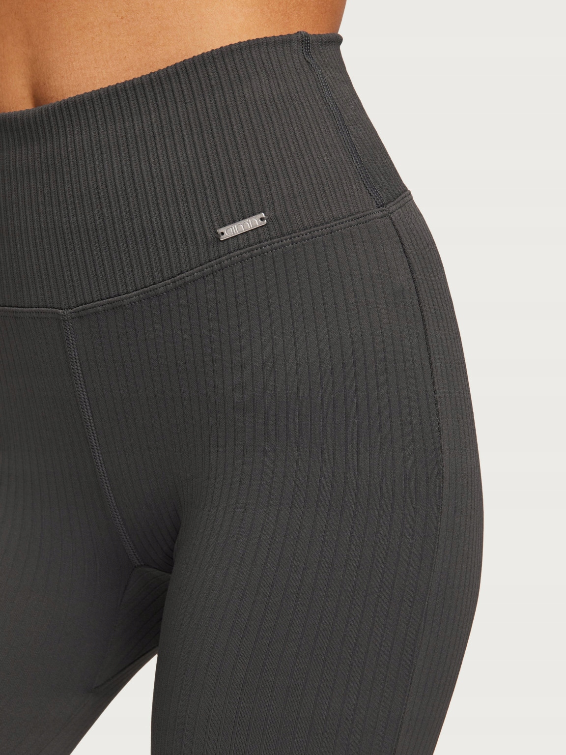 Aim'n ggy DZWONY SPODNIE PRĄŻKI SPORTOWE szare XS NG5 Kod producenta 622339