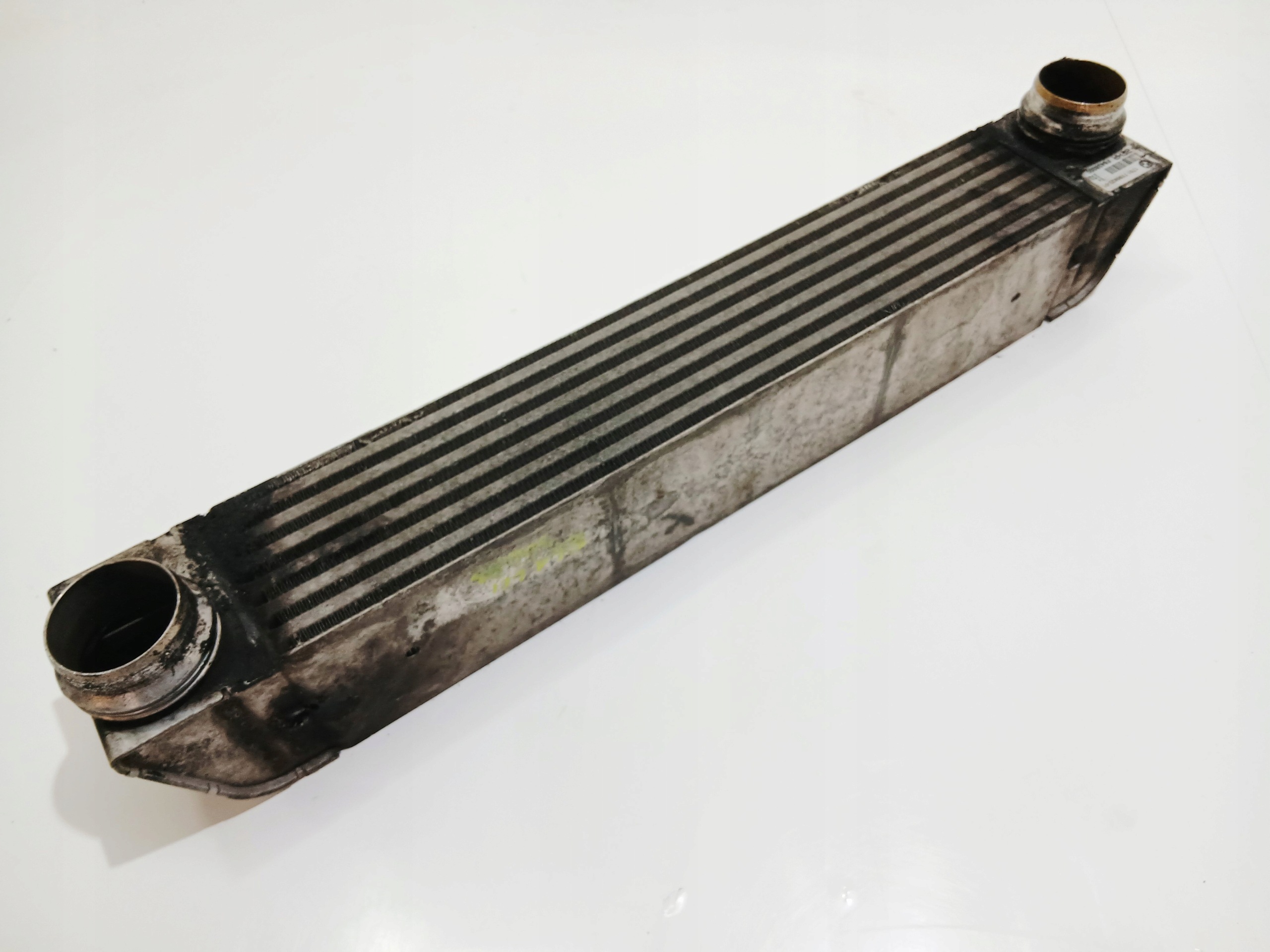 chladič intercoolera BMW E60 E61 306D3 3.0D 7795823 (0000145)