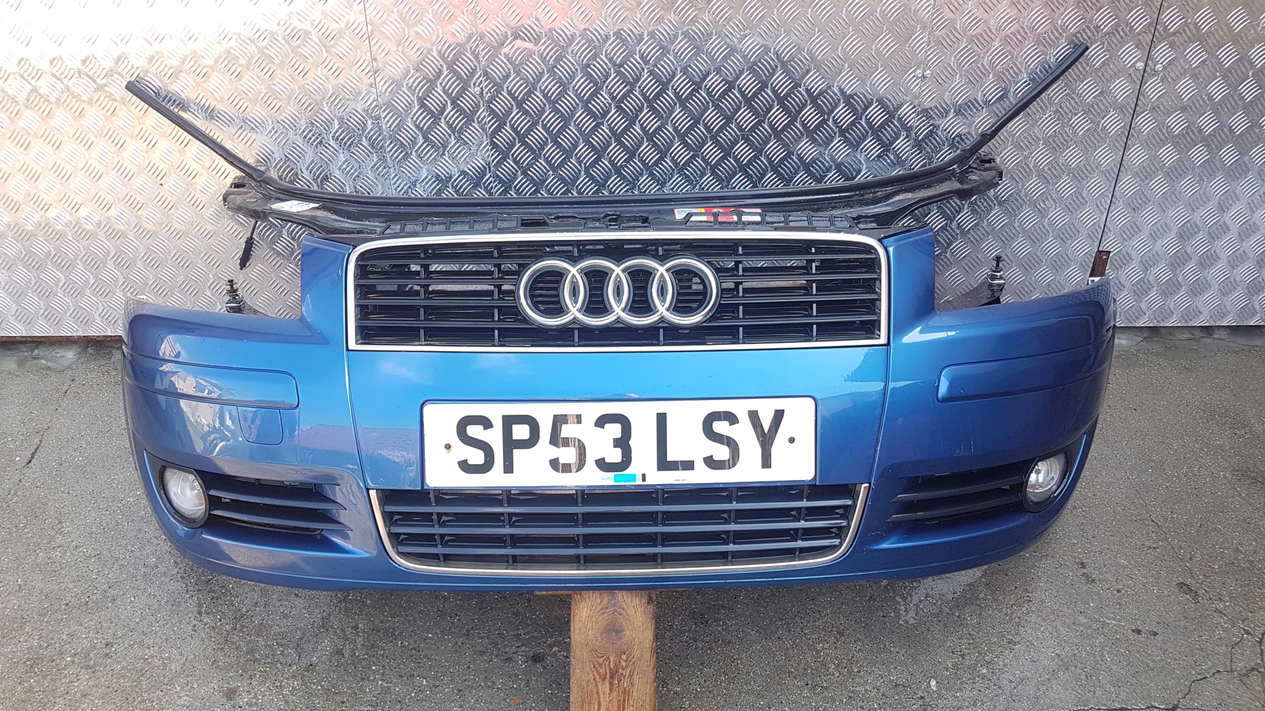Paraurti AUDI A3 8P 03-06 LAK: LC5C
