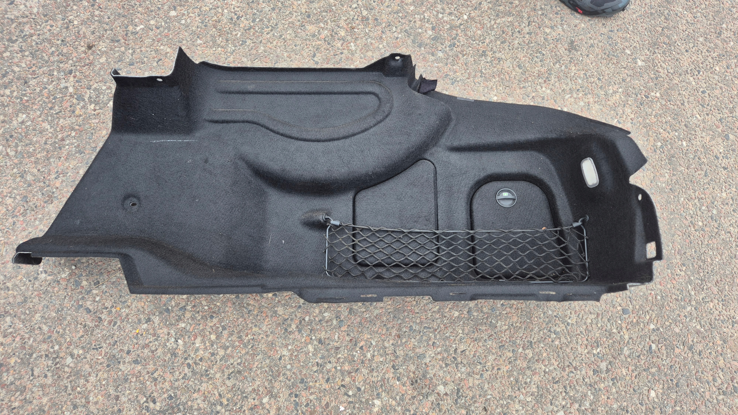 boot upholstery right 2186900441 MERCEDES CLS W218 BDB!!!