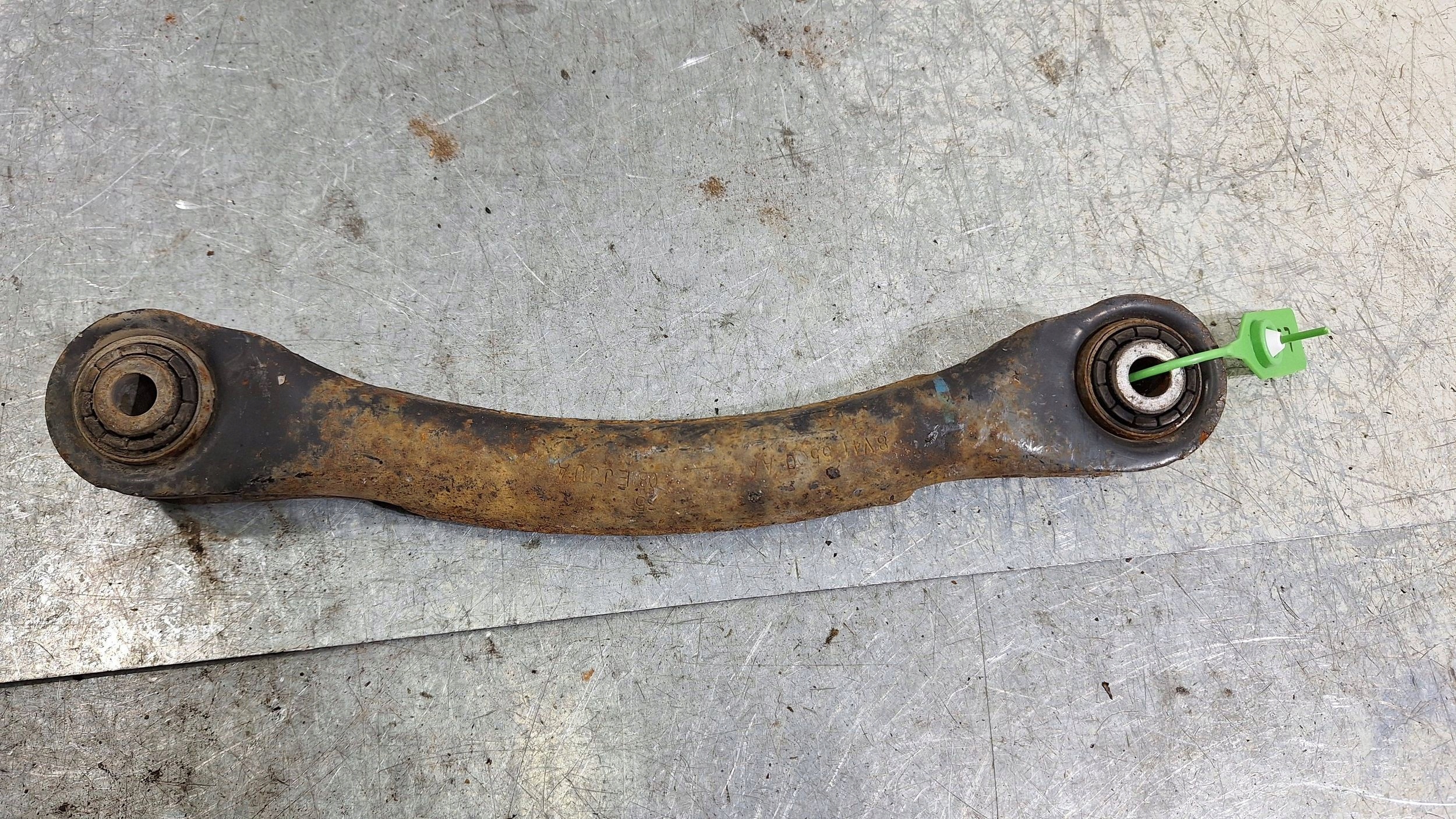arm left right upper rear part 8V41-5500-AA FORD KUGA MK1 MK2 FOCUS MK2 MK3