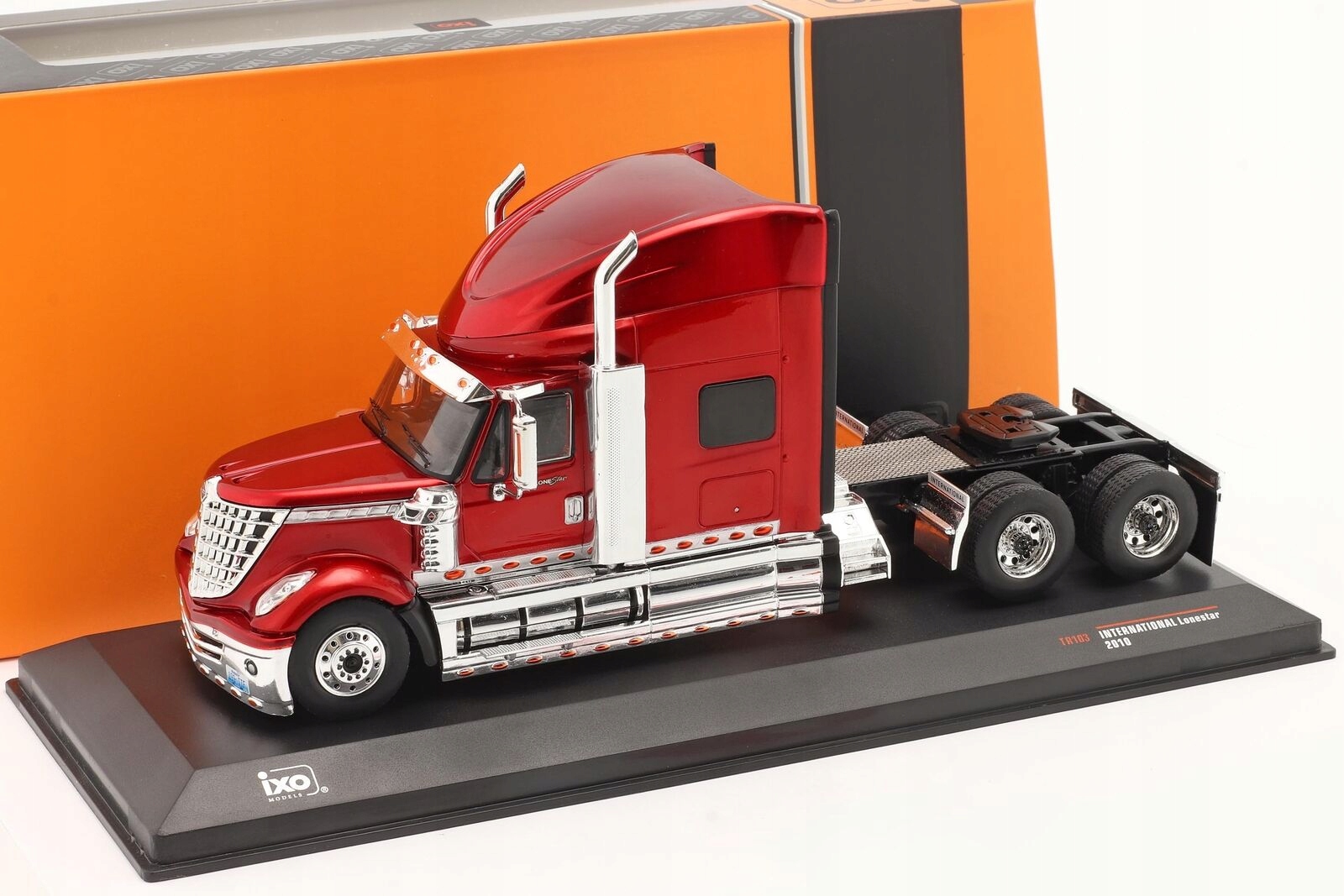 International Lonestar metallic-dark red 1/43 ixo