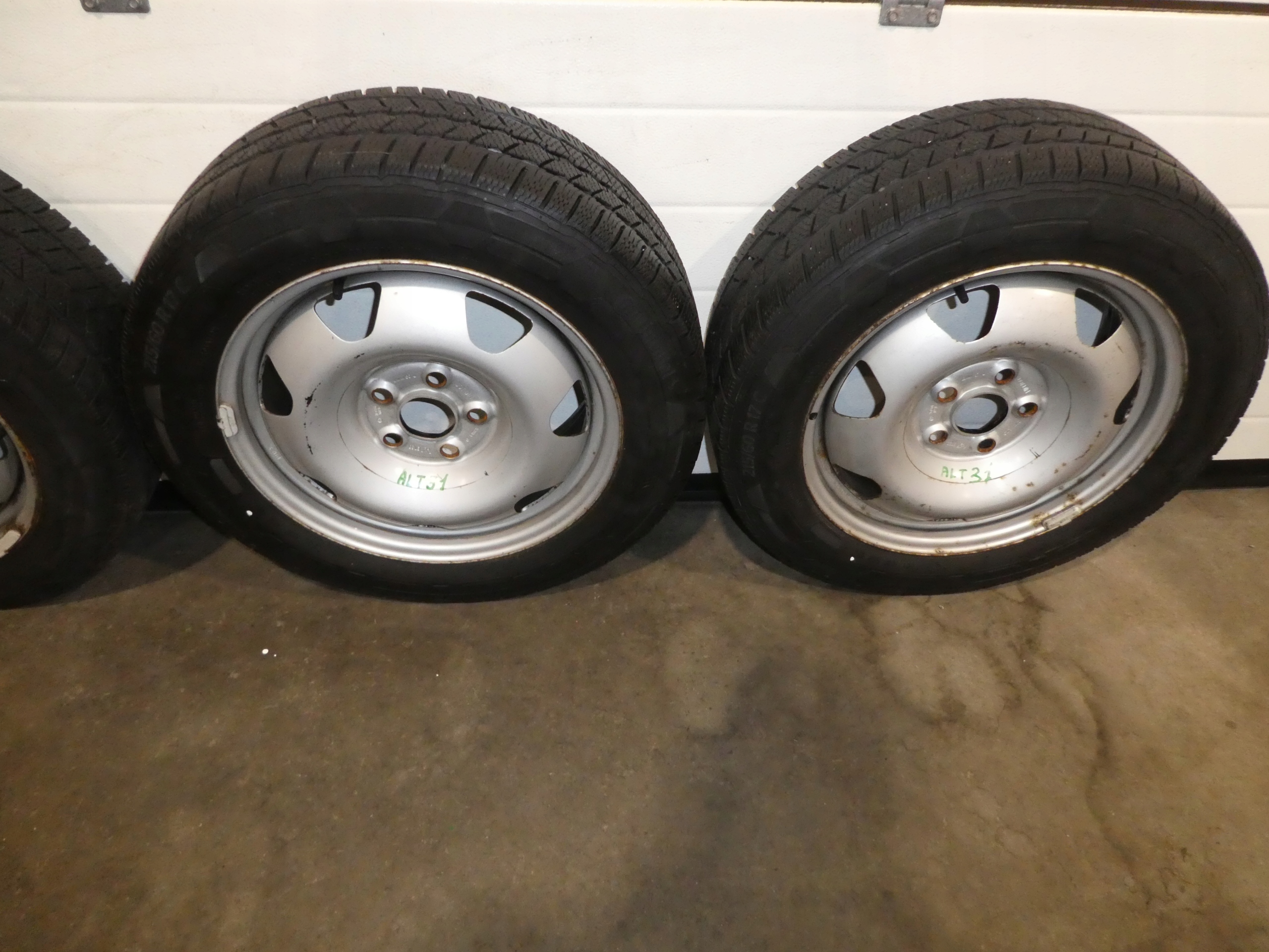 4X wheels discs tyres 7E0601027B VW T5 T6 AMAROK 215/60/R17C 2017R