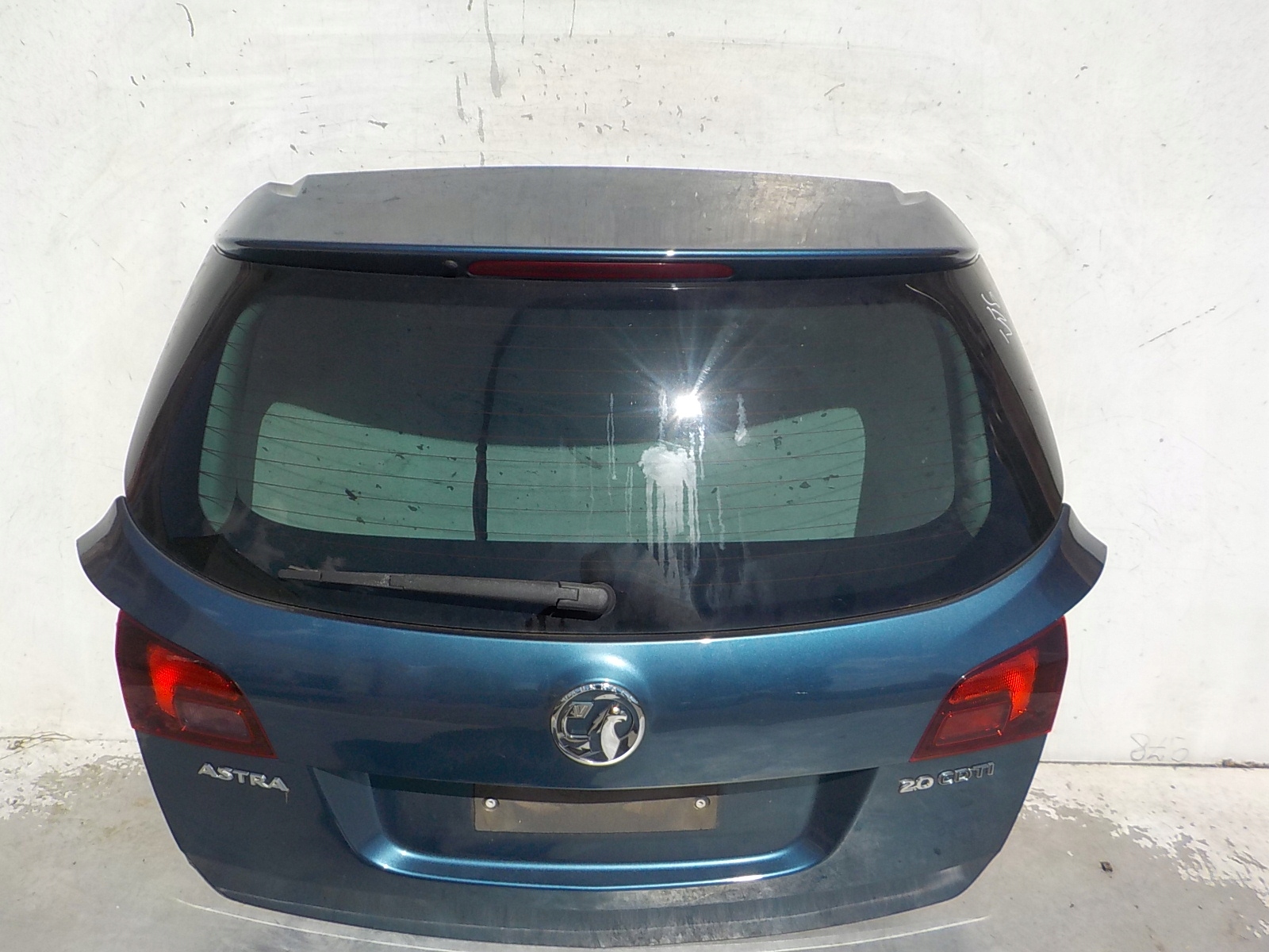 911 OPEL ASTRA IV J KOMBI boot door rear