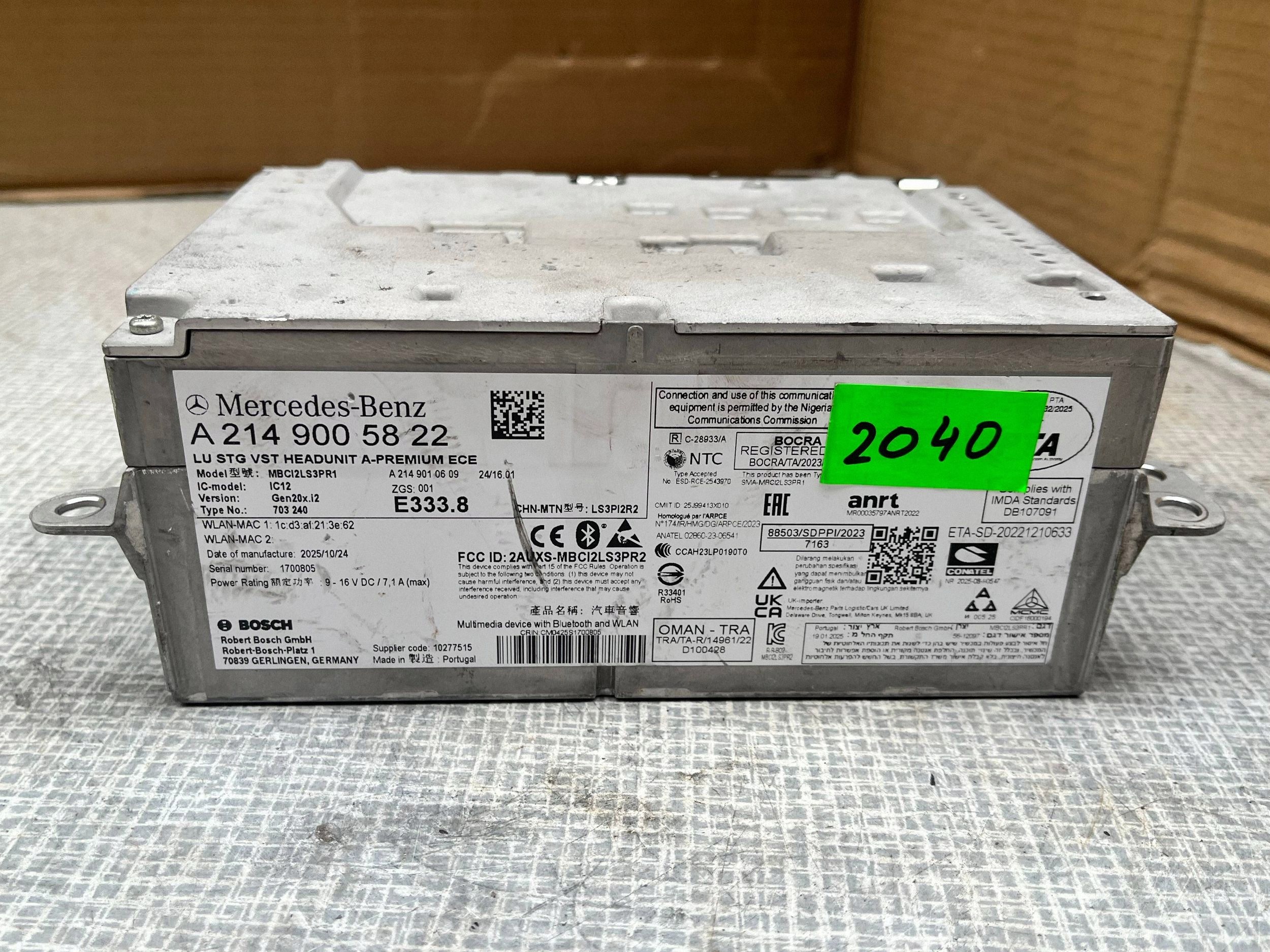 MERCEDES HEADUNIT RADIO NAVI + code 2149005822 A2149005822 @M