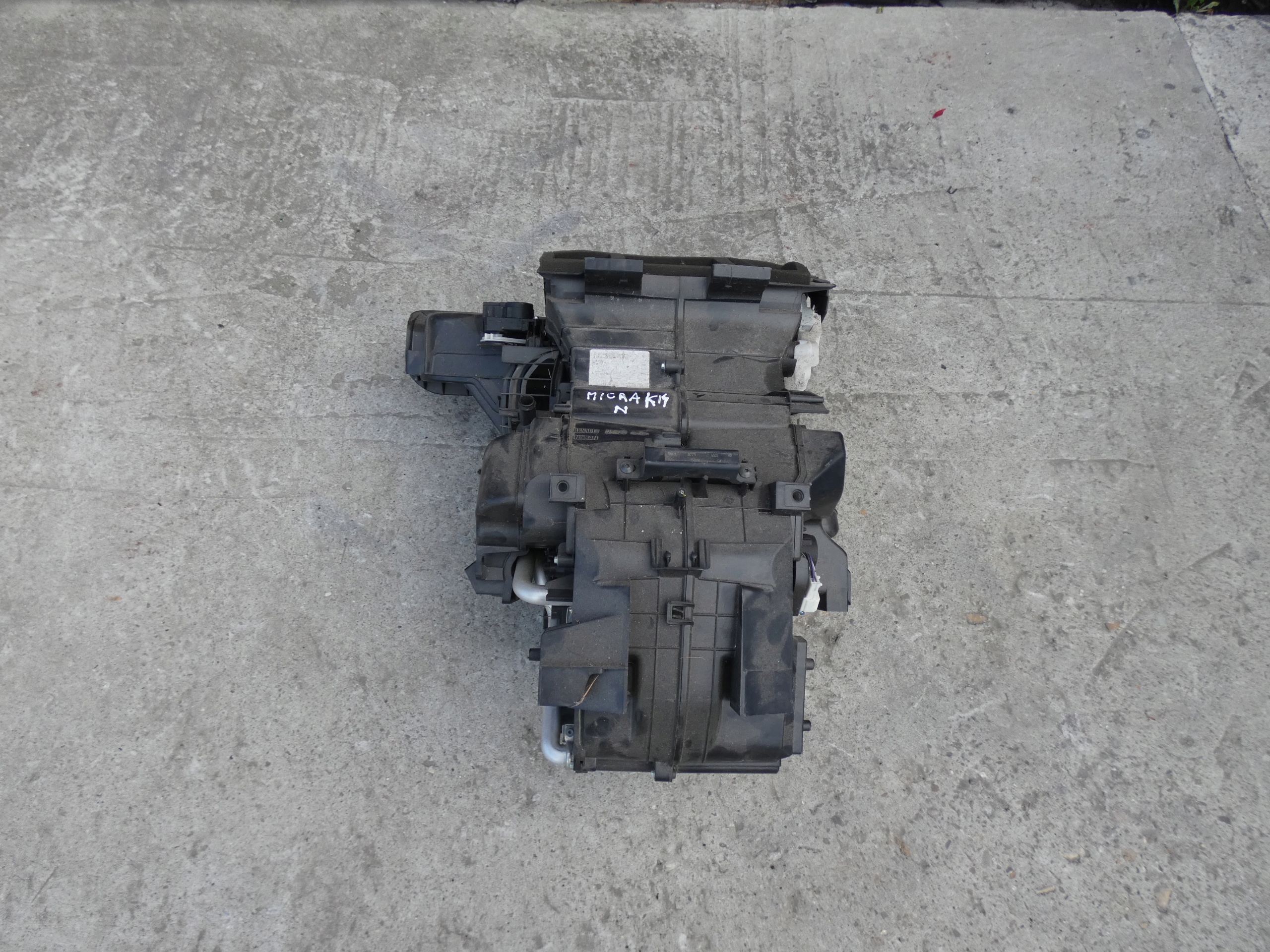 радиатор отопителя MICRA K14 272105FD3A