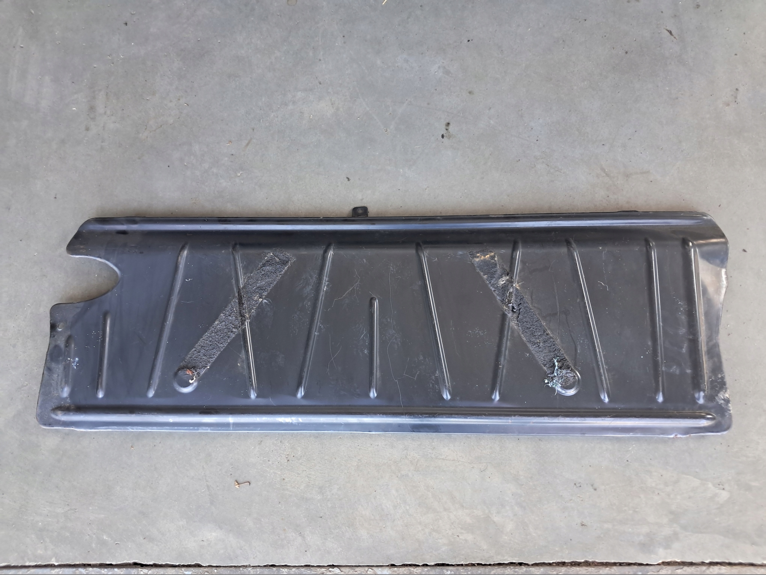 PRZEGRODA boot MERCEDES 107 SLC 1076900090