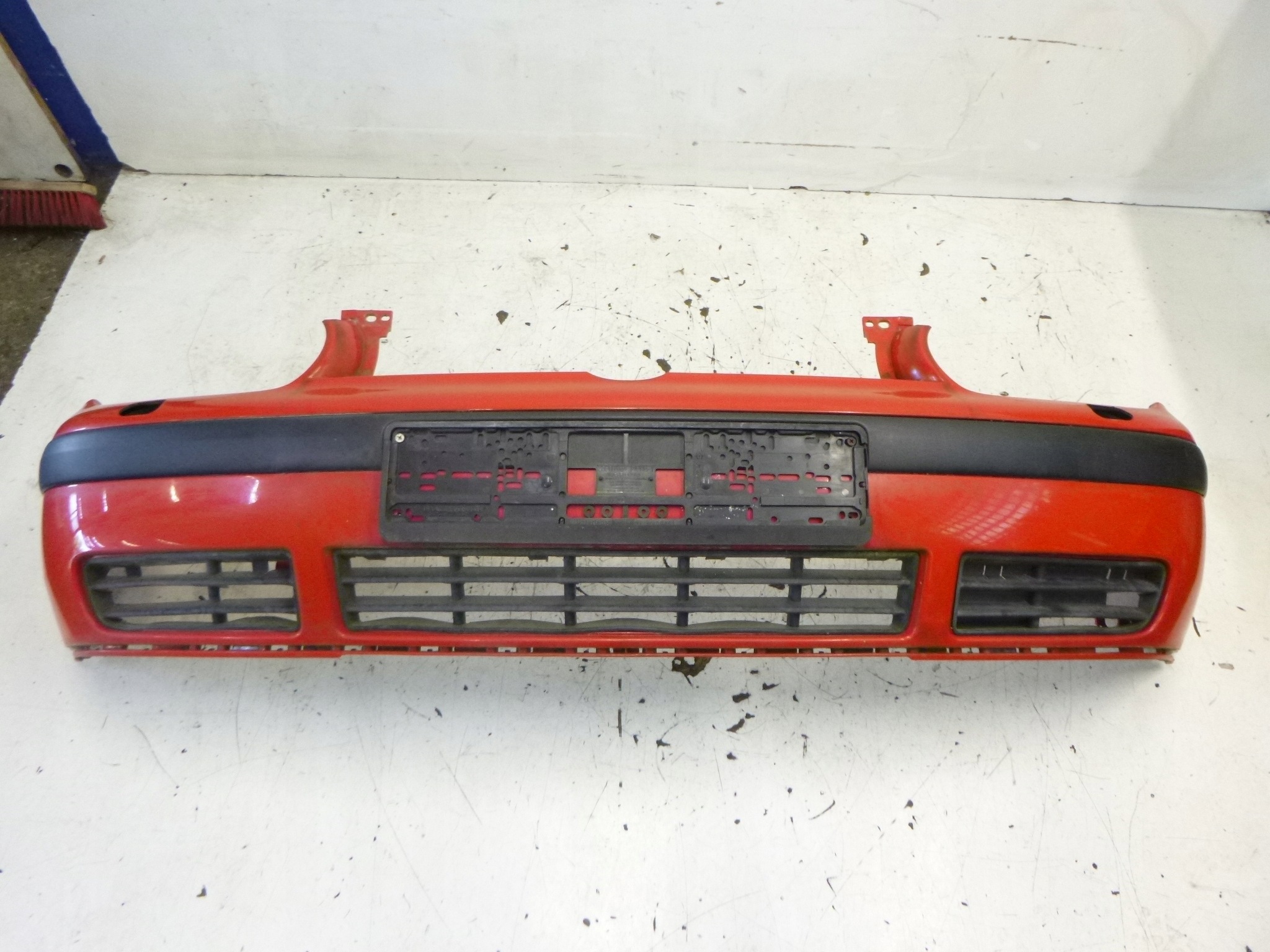 bumper front VW Golf IV 4 LP3G red 1J0807221A original 1997–2006