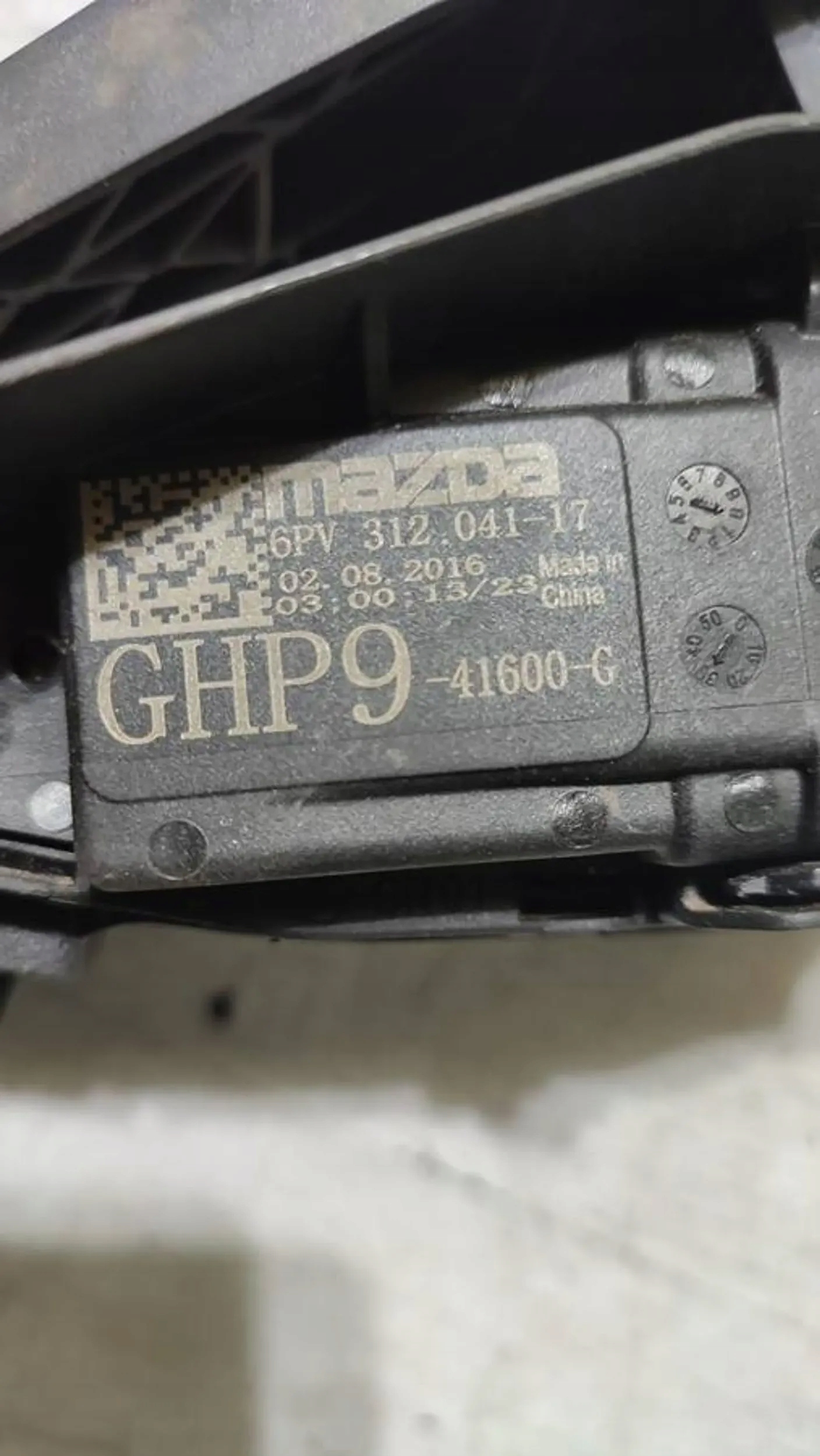 Mazda 3 III BM 17r 1.5d accelerator pedal