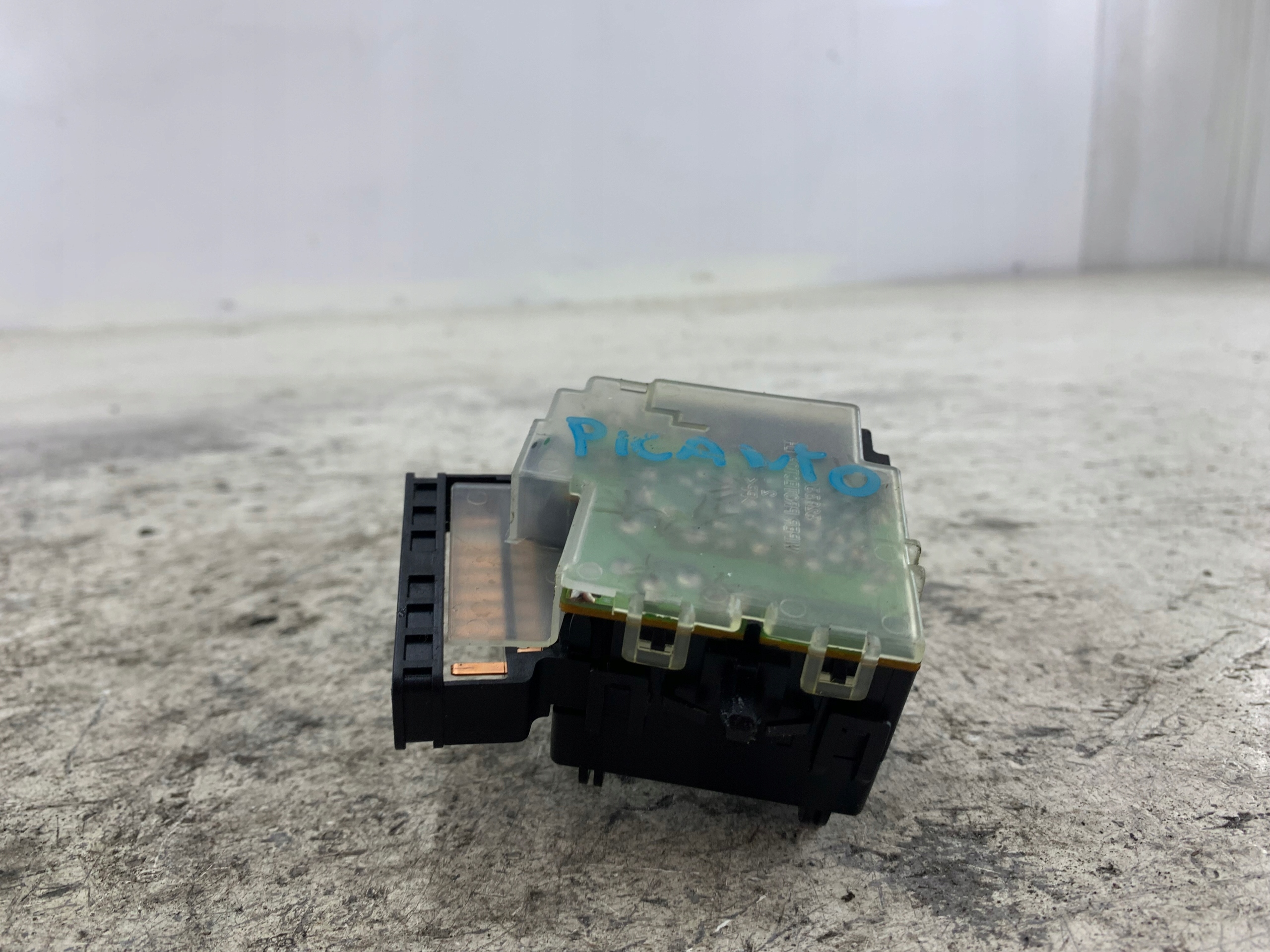KIA PICANTO et commodo lave glaces