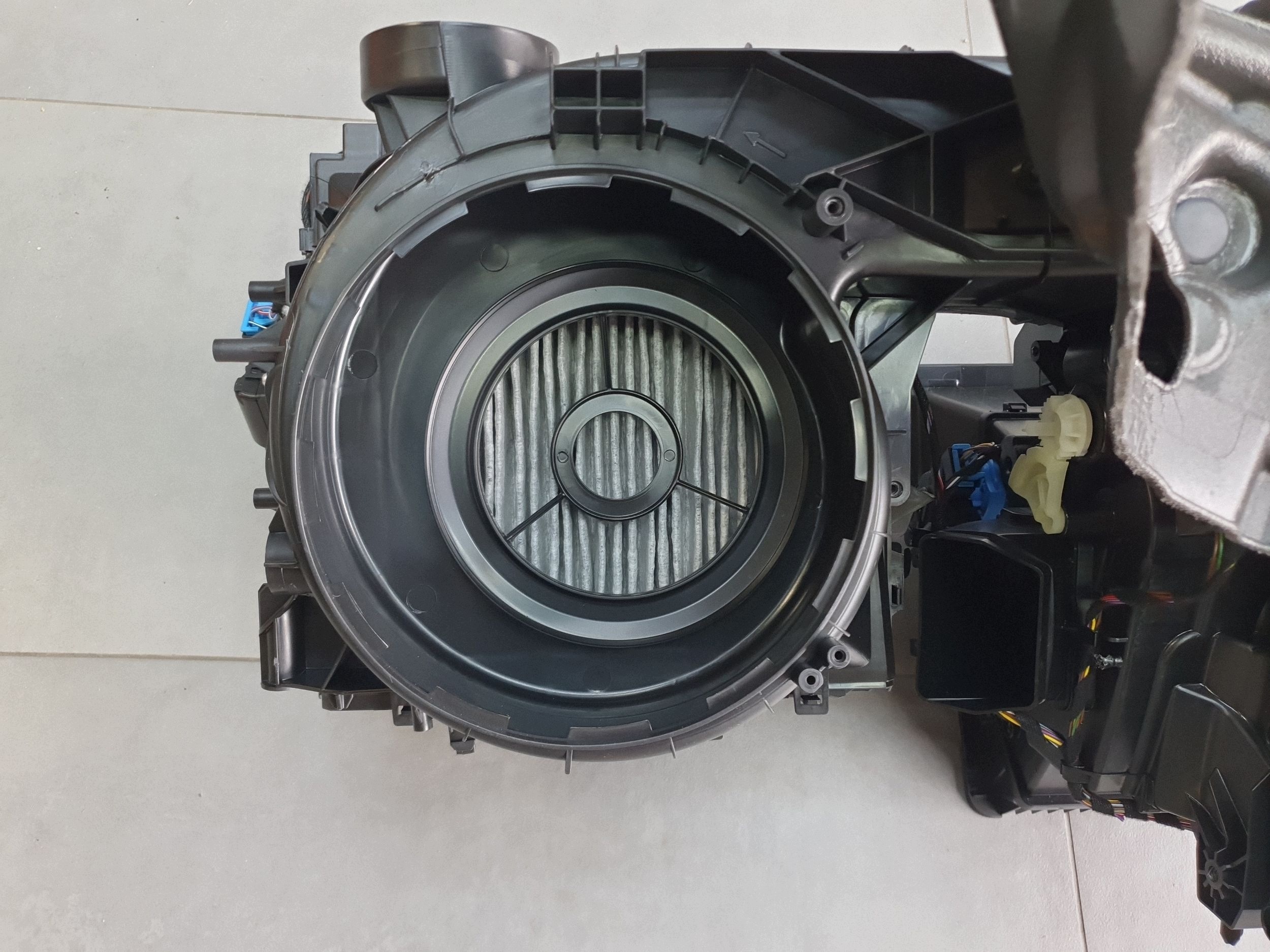 Audi A3 8Y hb obal topení ohřívač 5WB816001B