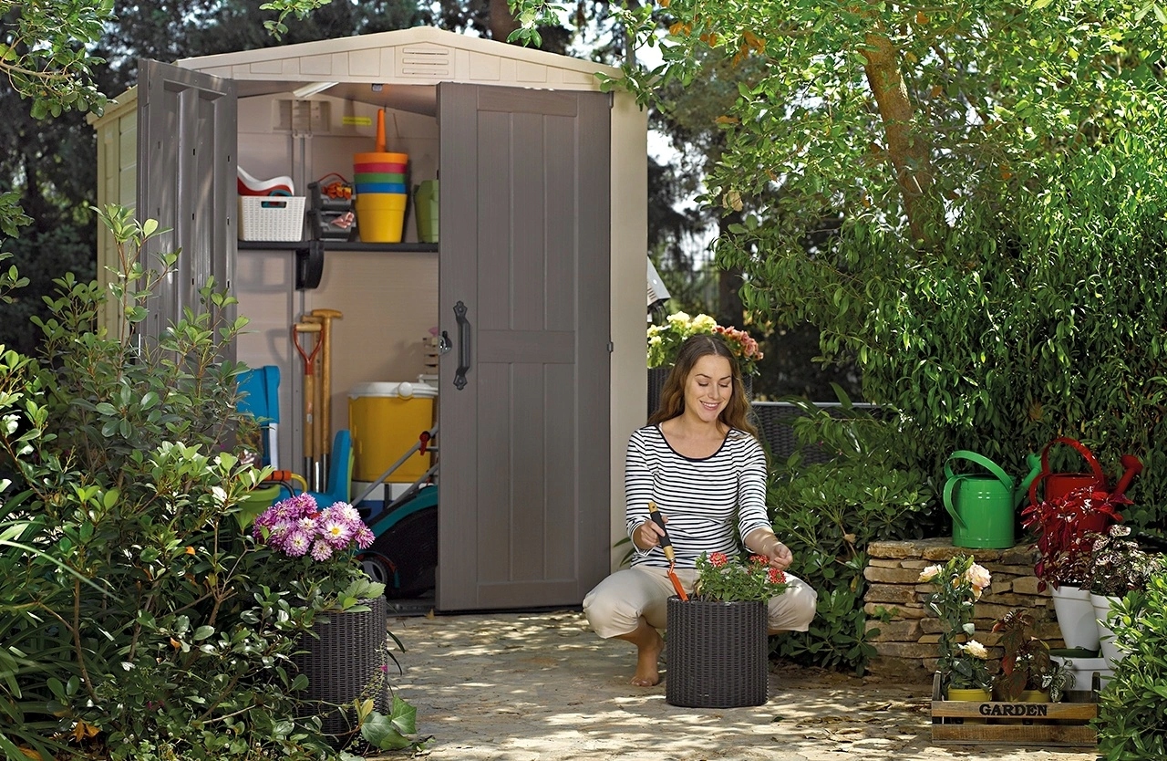 DOMEK OGRODOWY NARZĘDZIOWY FACTOR 6x6 - KETER Długość 195 cm