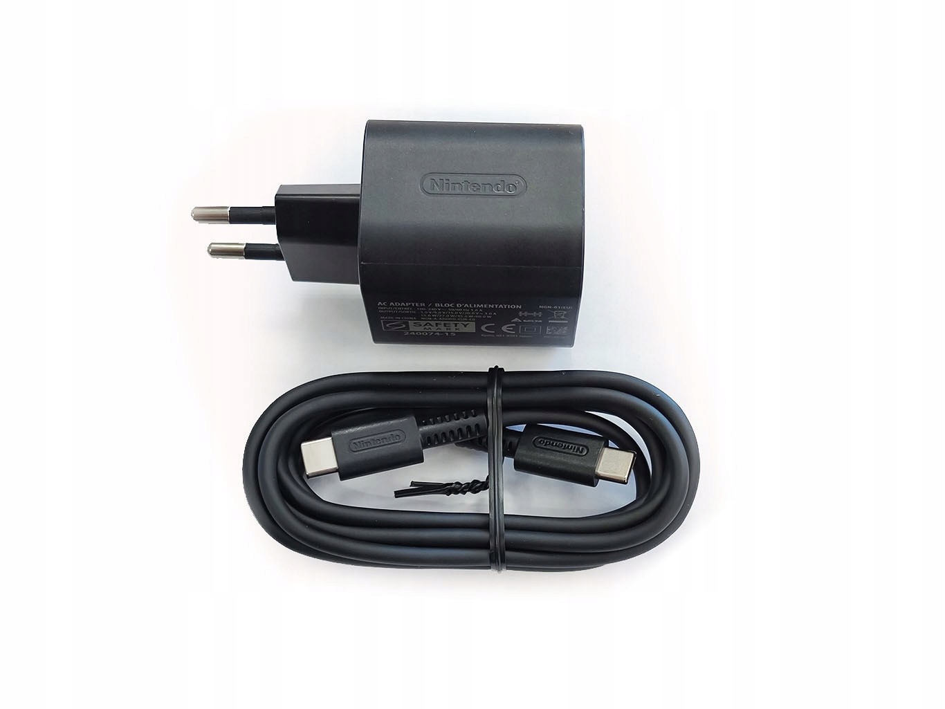 Oficjalna ładowarka sieciowa NGN-01 Usb C zasilacz 60W Nintendo Switch 2