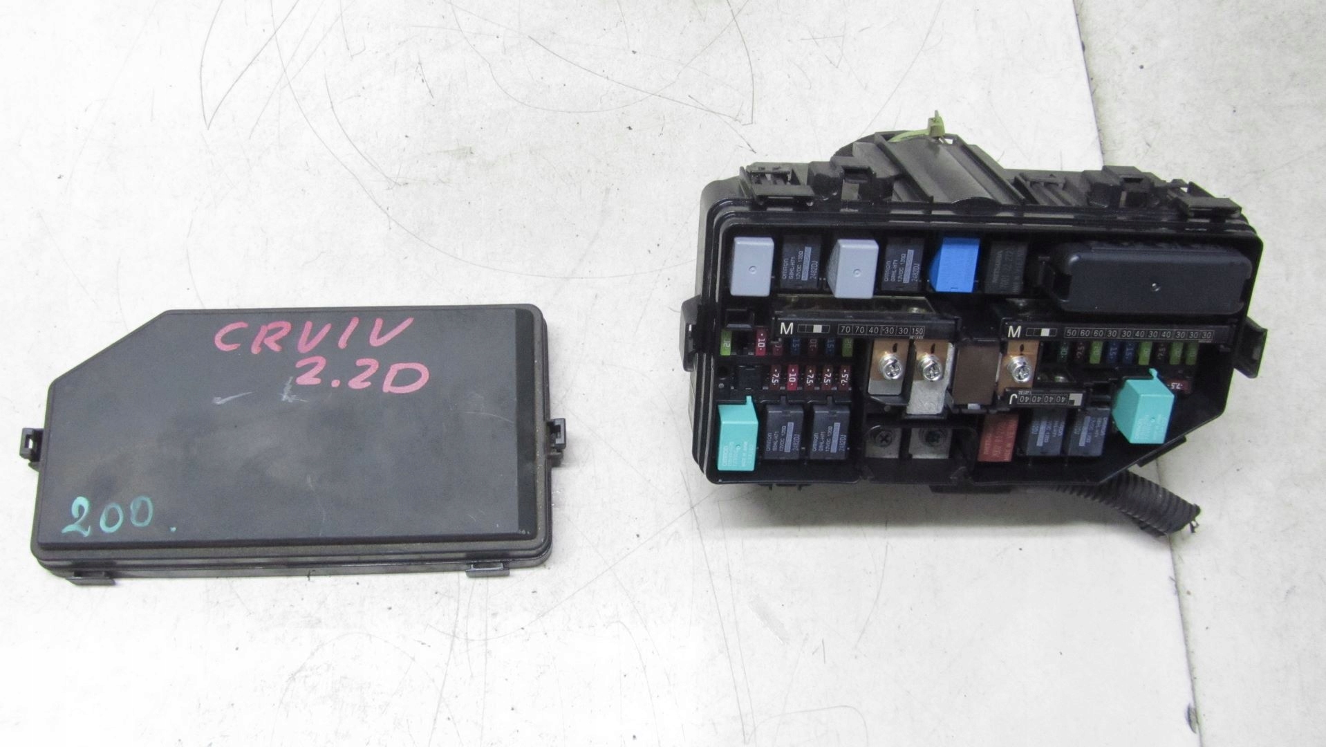 HONDA CR-V IV 2.2 SKRZYNKA BEZPIECZNIKÓW 12-16