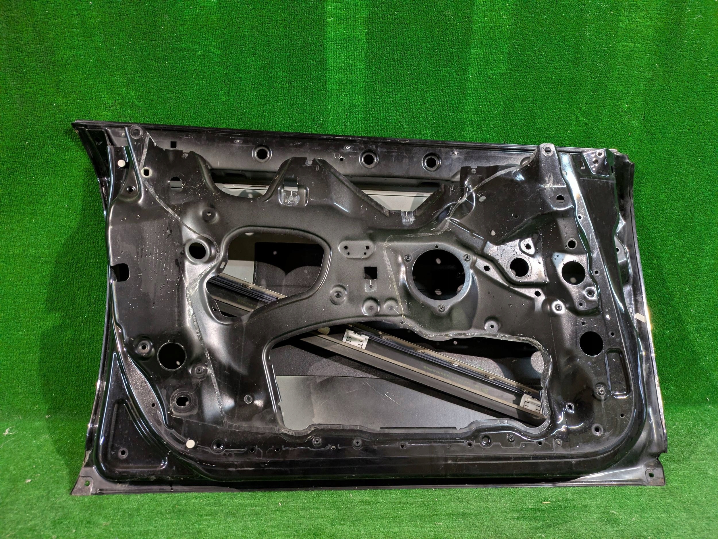 dveře přední levé levý předek AUDI A6 C6 NR.3553