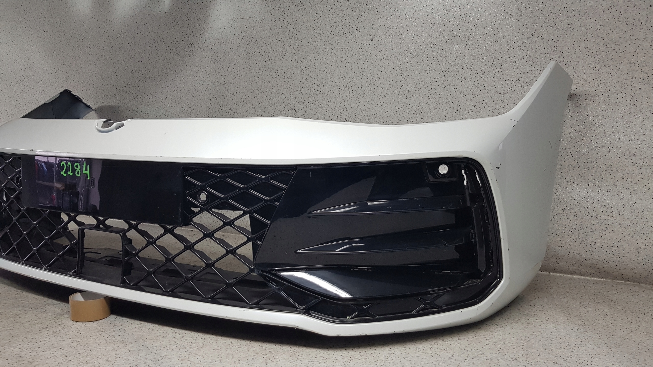 VW PASSAT B9 R LINE 2024 - bumper front 2284
