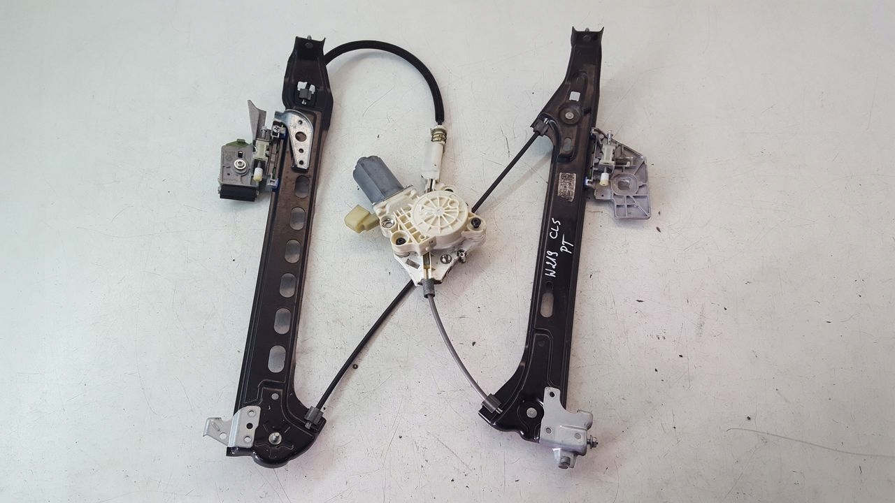 window regulator right rear part Mercedes W219 3.0 CDI