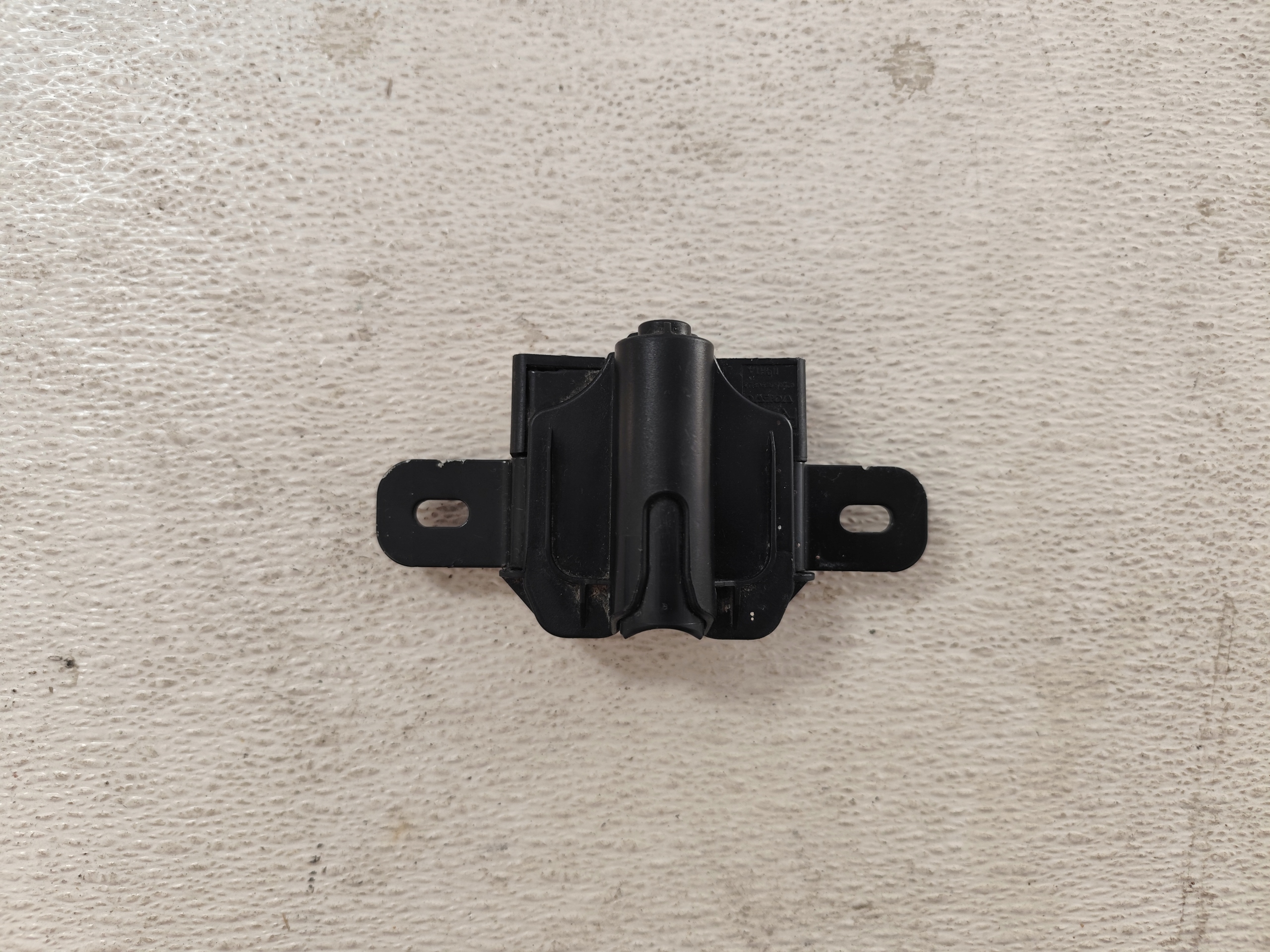VOLVO S60 II V60 2012 bonnet latch lock left