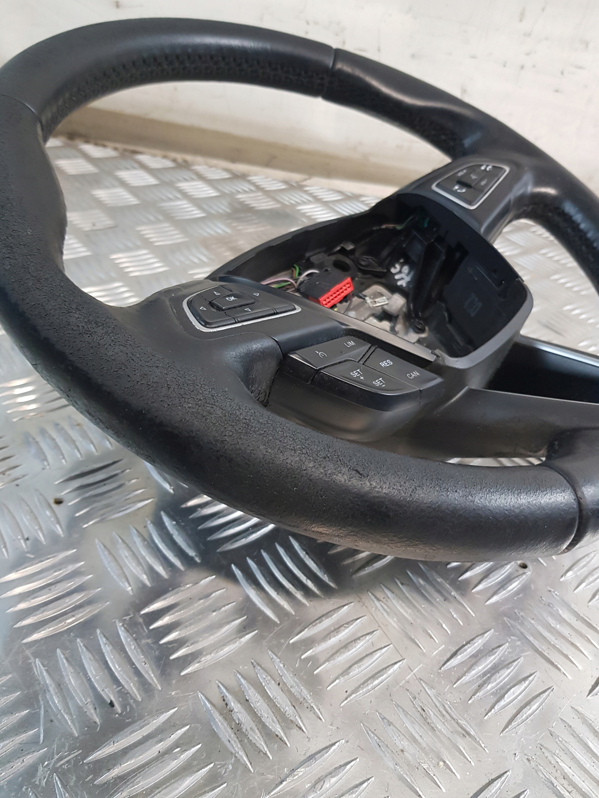 lenkrad MULTIFUNKCJA FORD FOCUS MK3 2016 KOMBI DO OBSZYCIA!!!