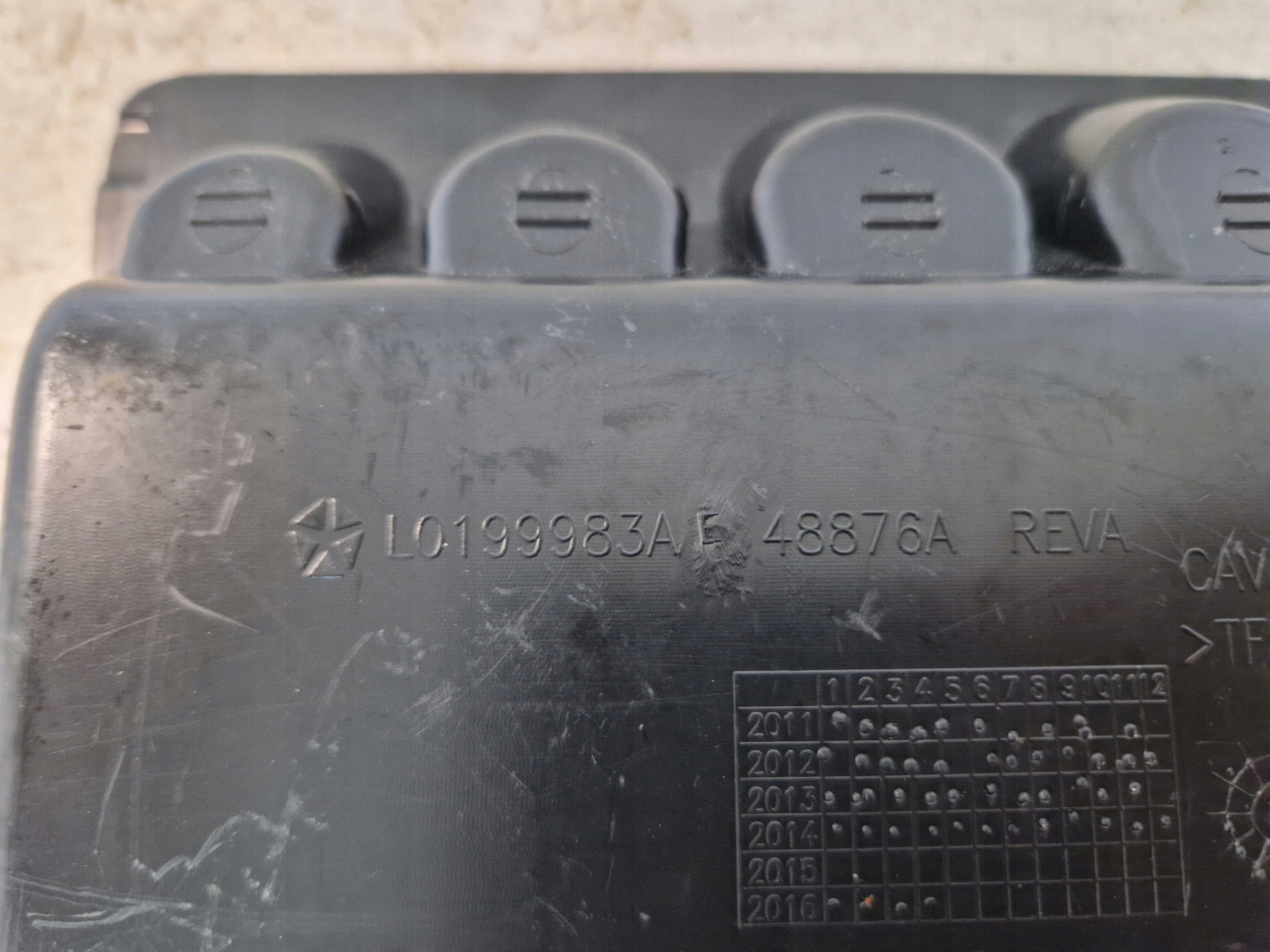 DODGE CHARGER 2015 passenger compartment consoles L0199983AC