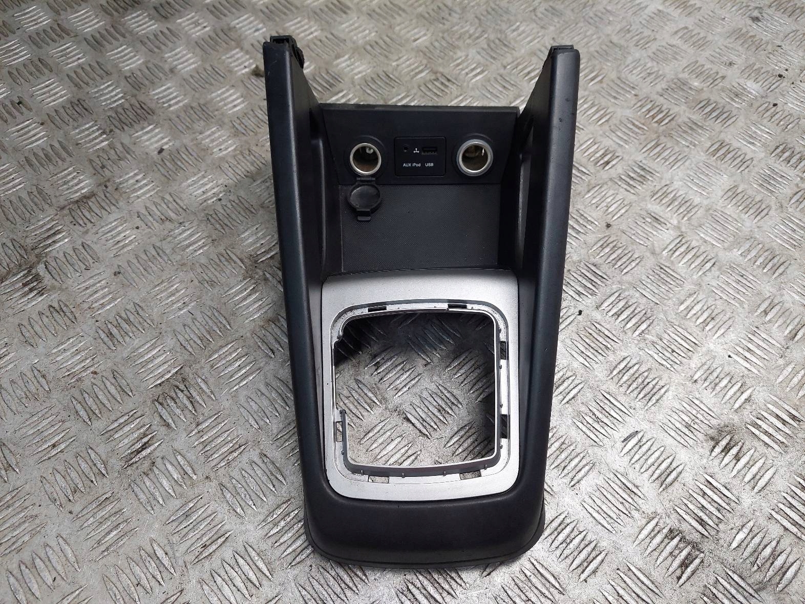 RAMKA LEWARKA GNIAZDO USB AUX CEED I LIFT