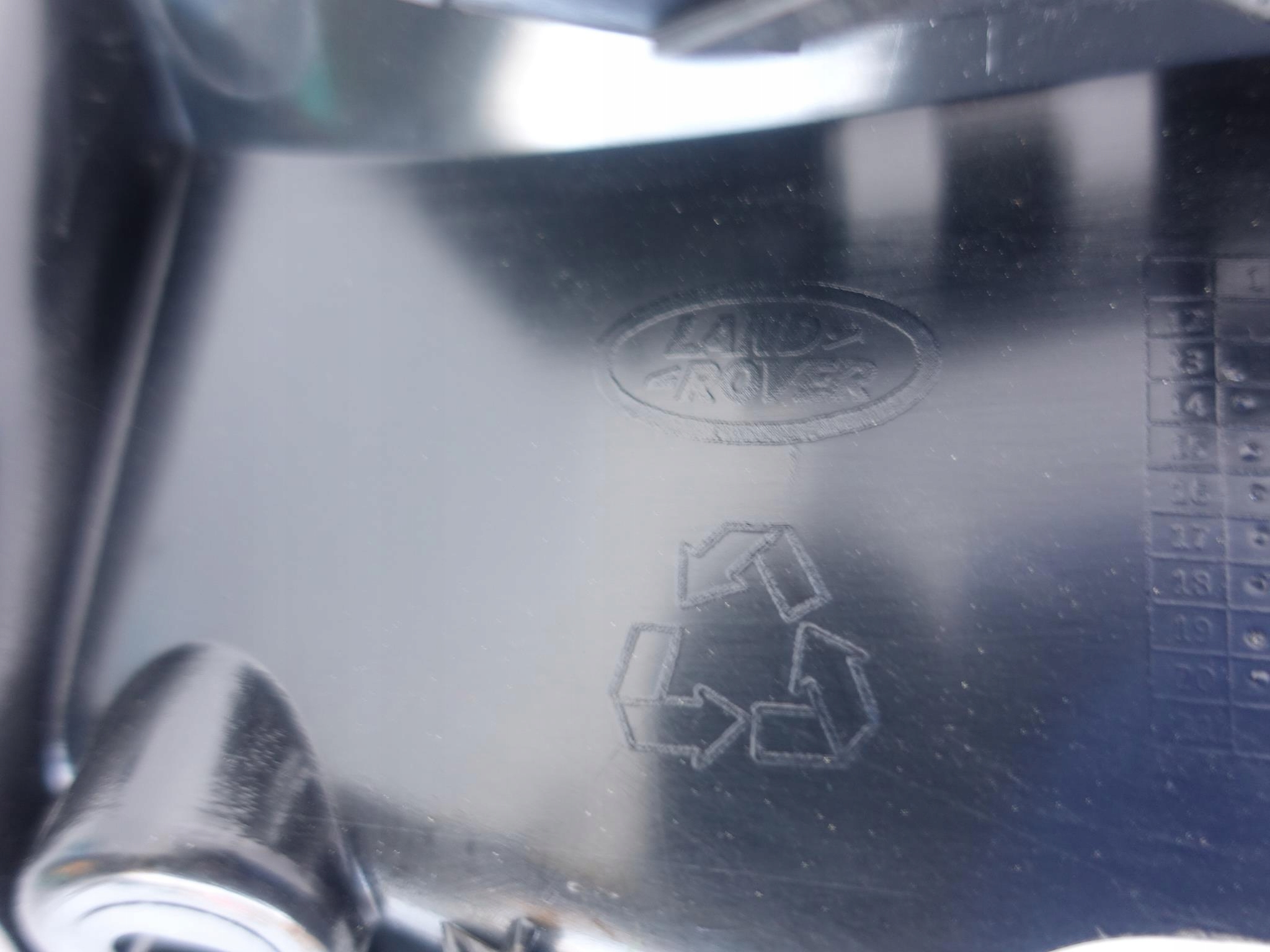 RANGE ROVER L405 13- support holder SPOILERA rear part